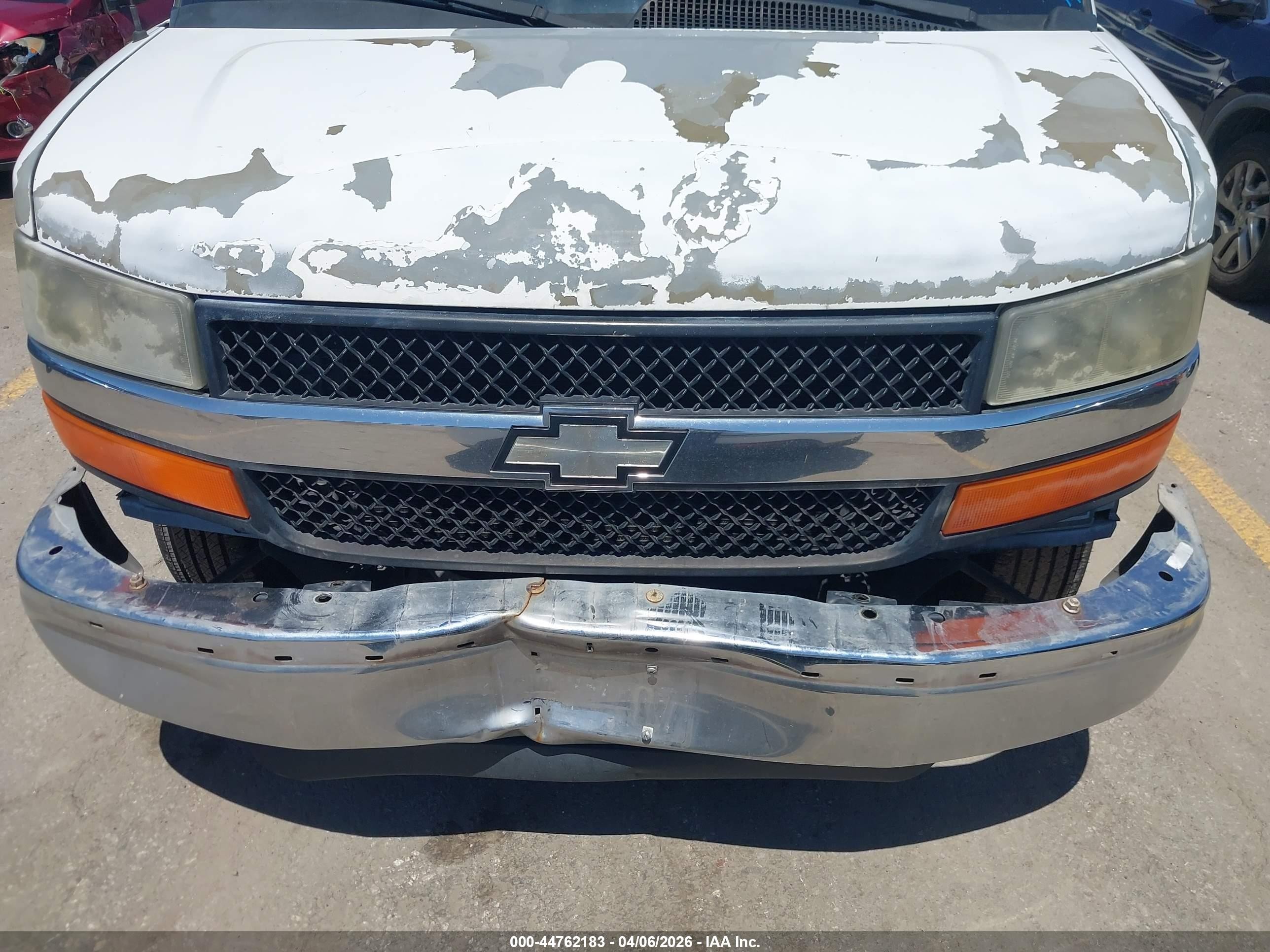 2008 Chevrolet Express Work Van White vin: 1GCGG25C781157734