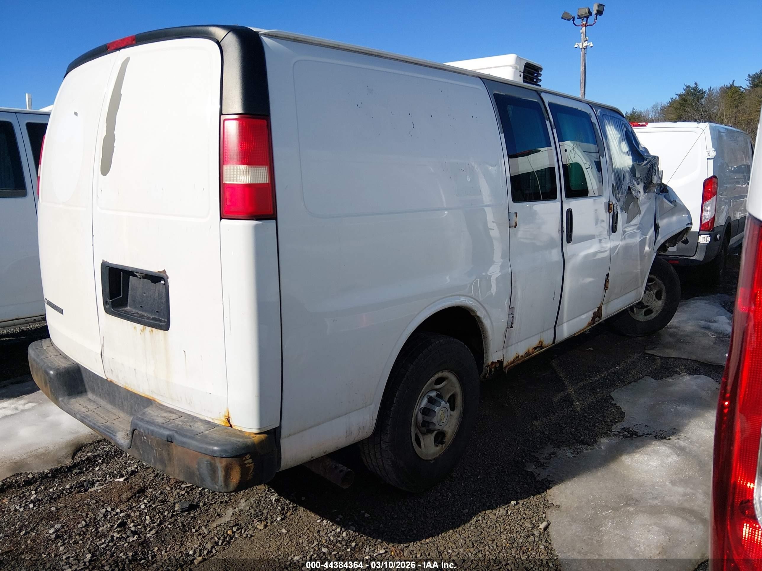 2008 Chevrolet Express Work Van Белый vin: 1GCGG25C881121342