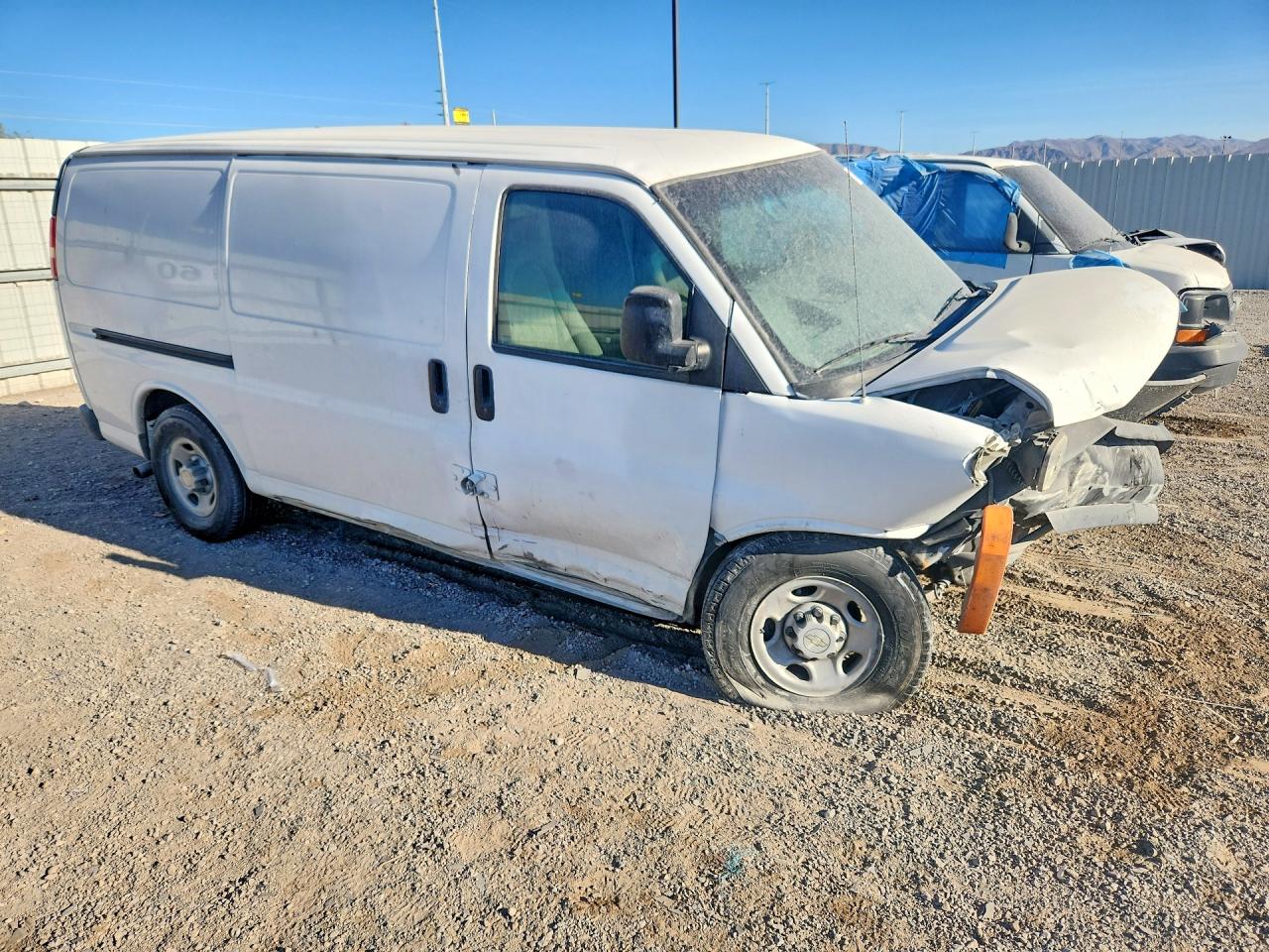 2008 Chevrolet Express G2500 Белый vin: 1GCGG25C981126811