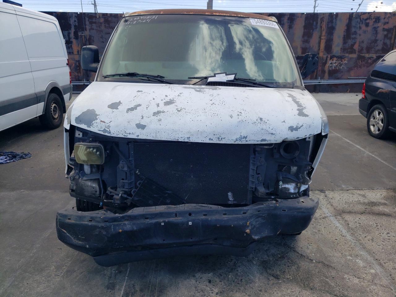 2008 Chevrolet Express G2500 White vin: 1GCGG25C981151062