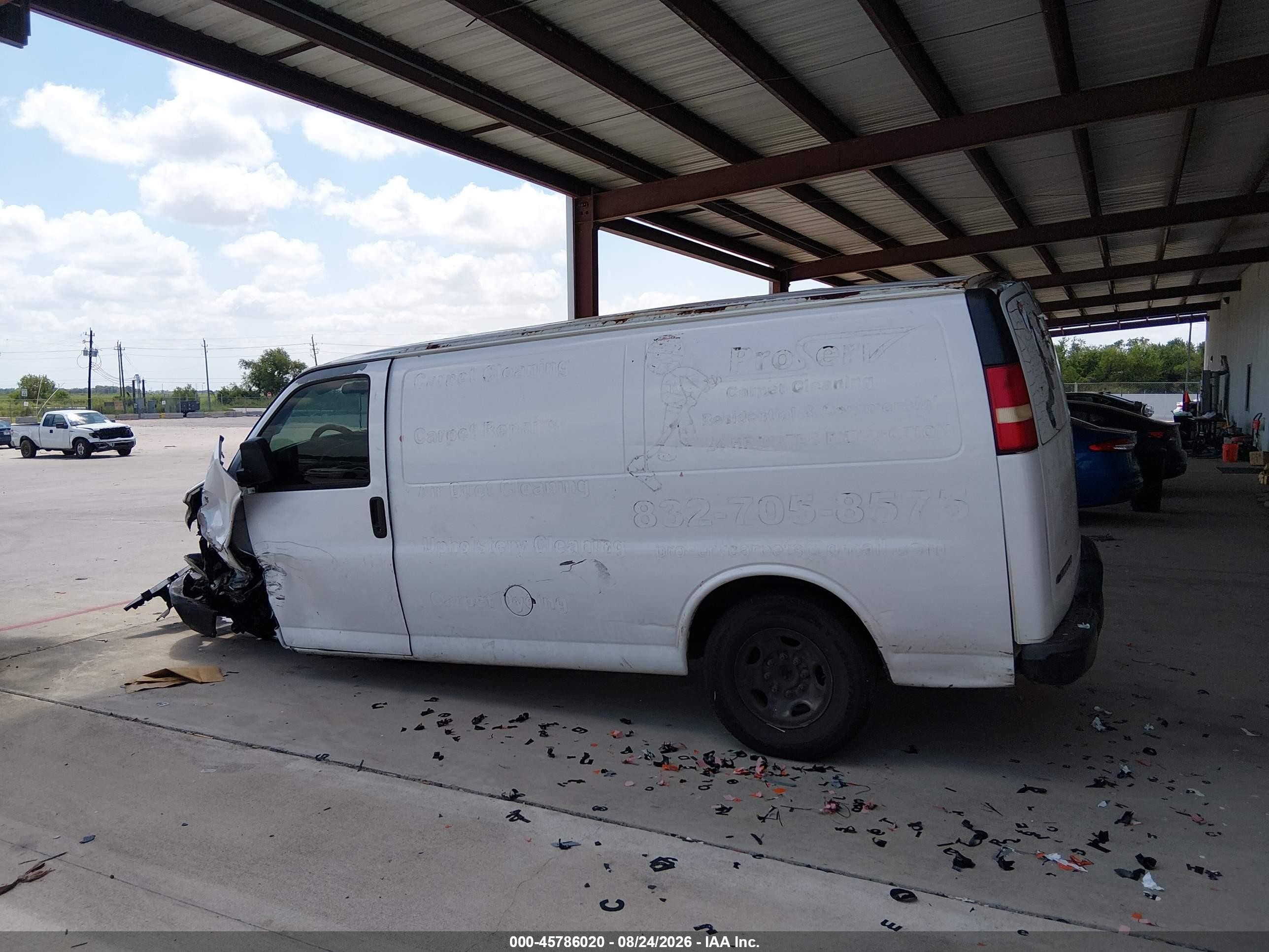 2009 Chevrolet Express Work Van White vin: 1GCGG25CX91130514