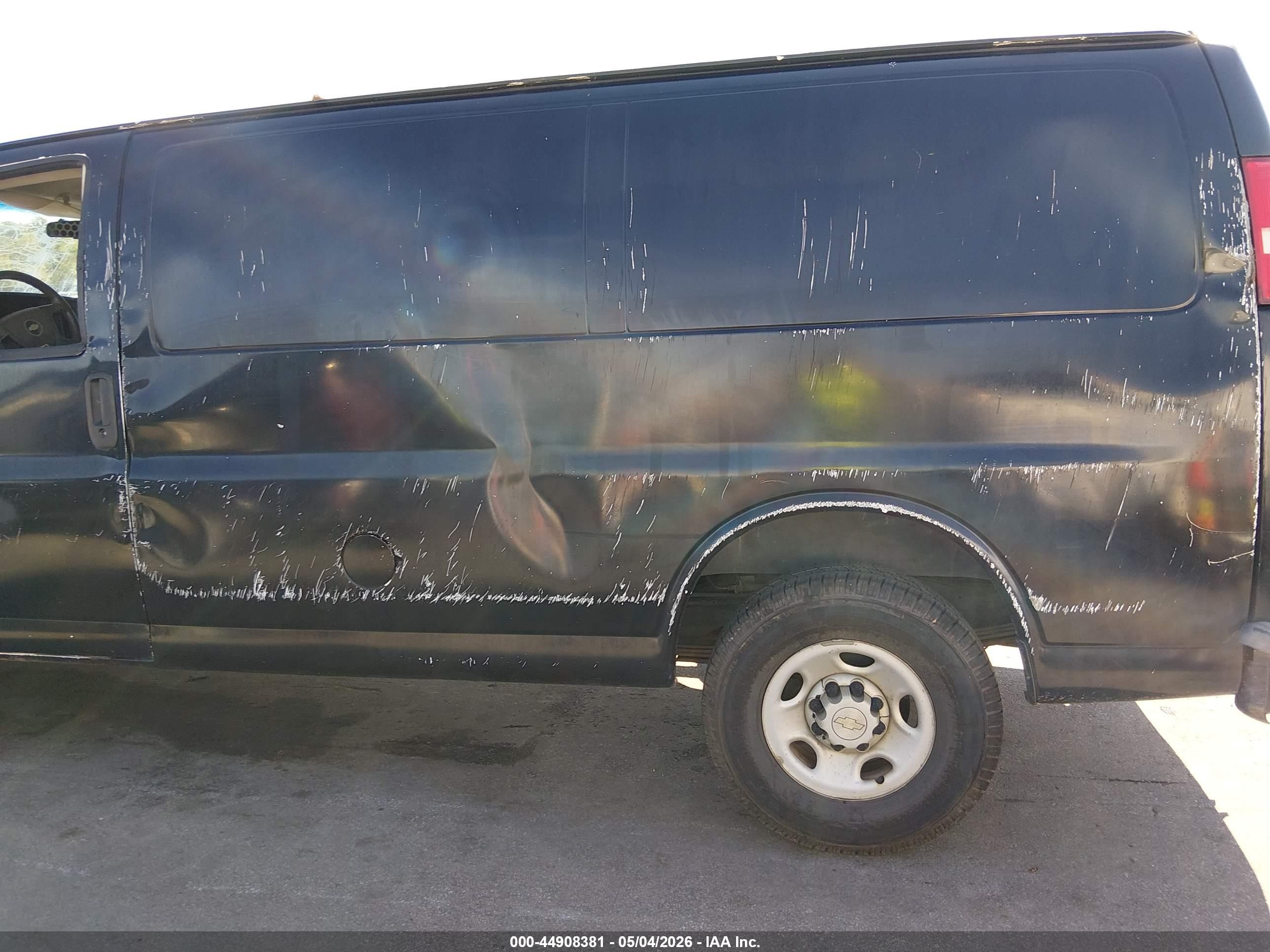 2009 Chevrolet Express 2500 Work Van Black vin: 1GCGG25CX91177235