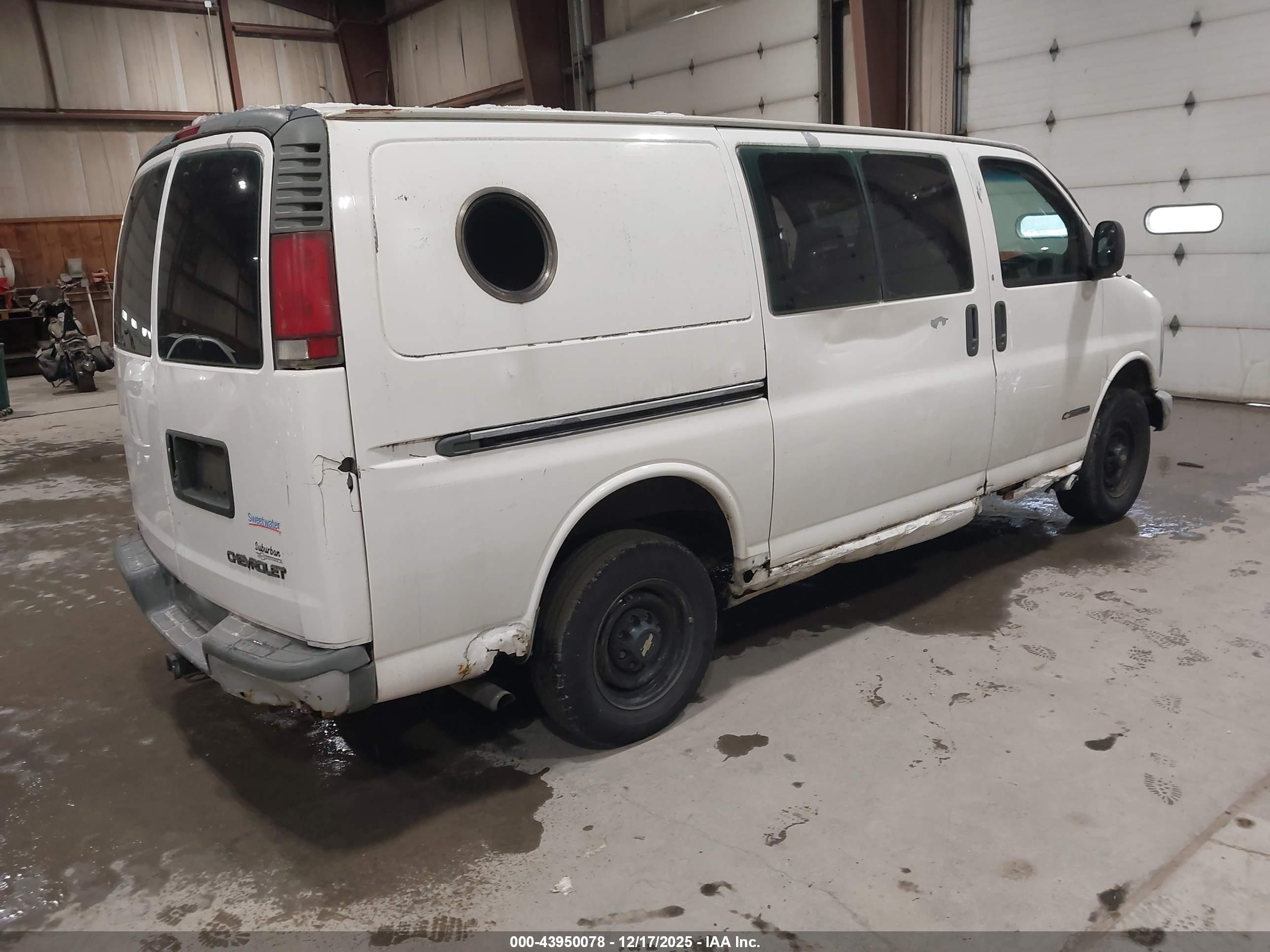 1997 Chevrolet Chevy Van   Белый vin: 1GCGG25R5V1013731