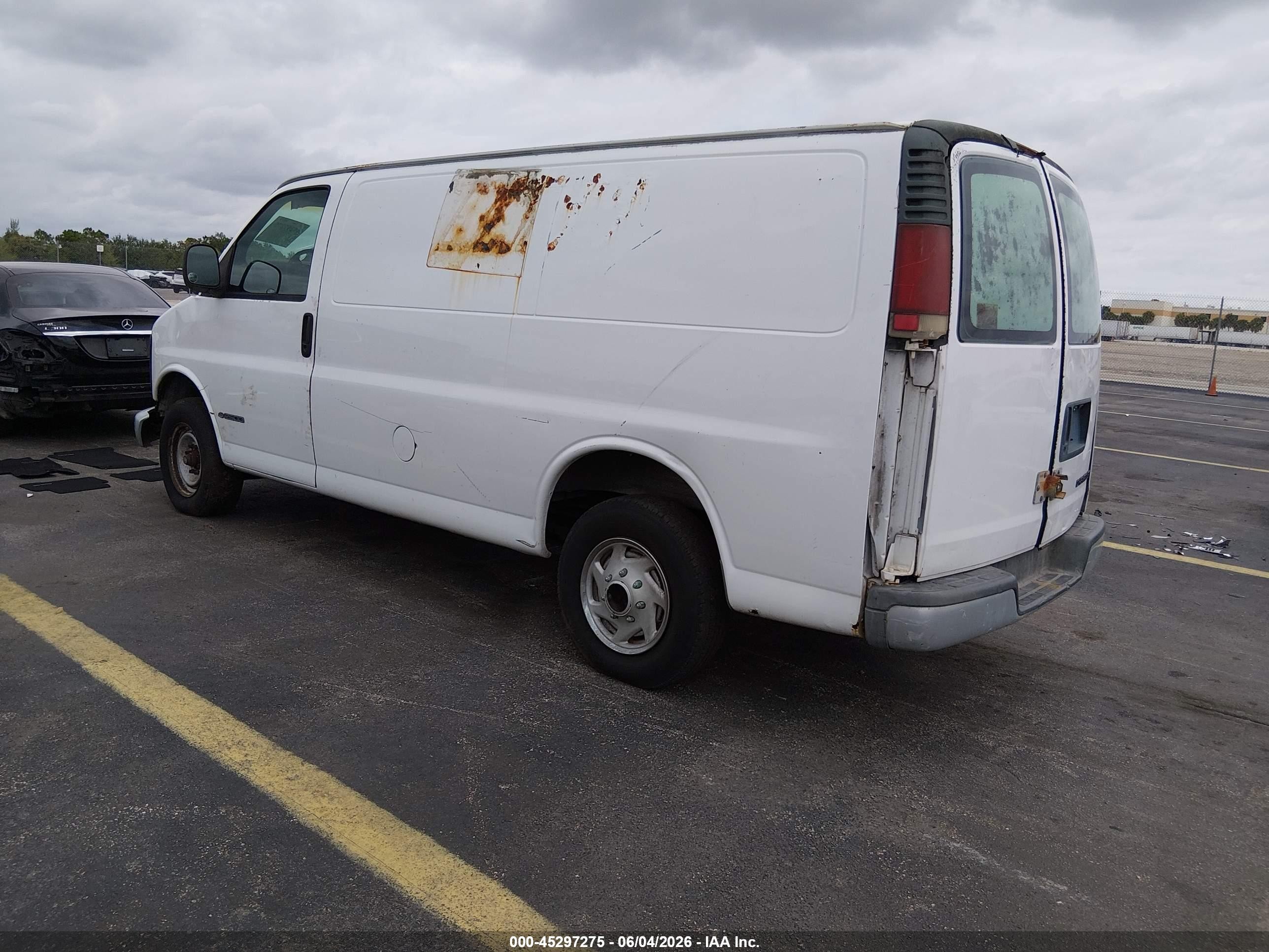 1997 Chevrolet Chevy Van   White vin: 1GCGG25R7V1005453