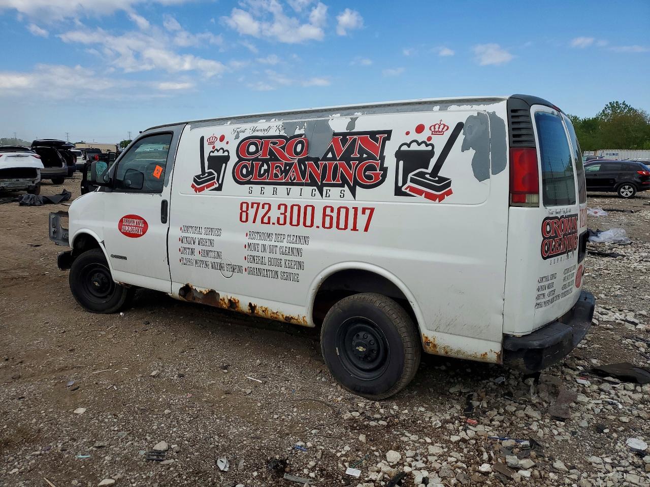 2002 Chevrolet Express G2500 Белый vin: 1GCGG25R821169614