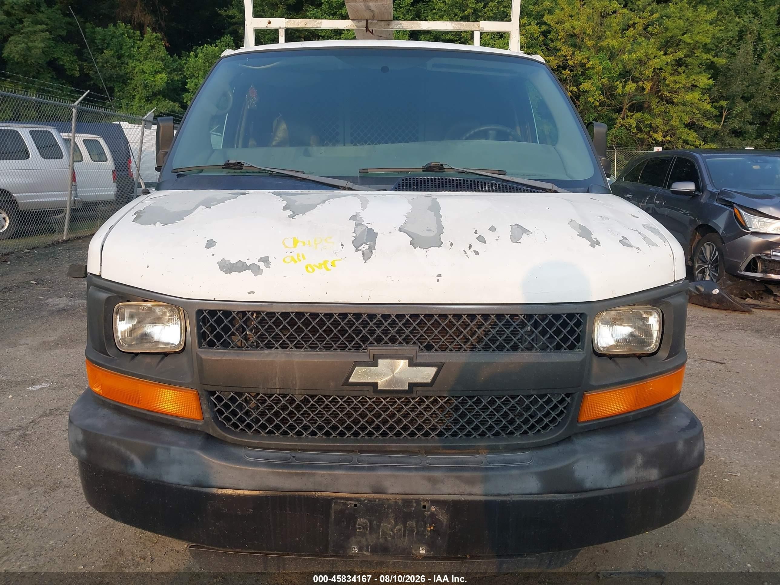 2005 Chevrolet Express   White vin: 1GCGG25V351209549