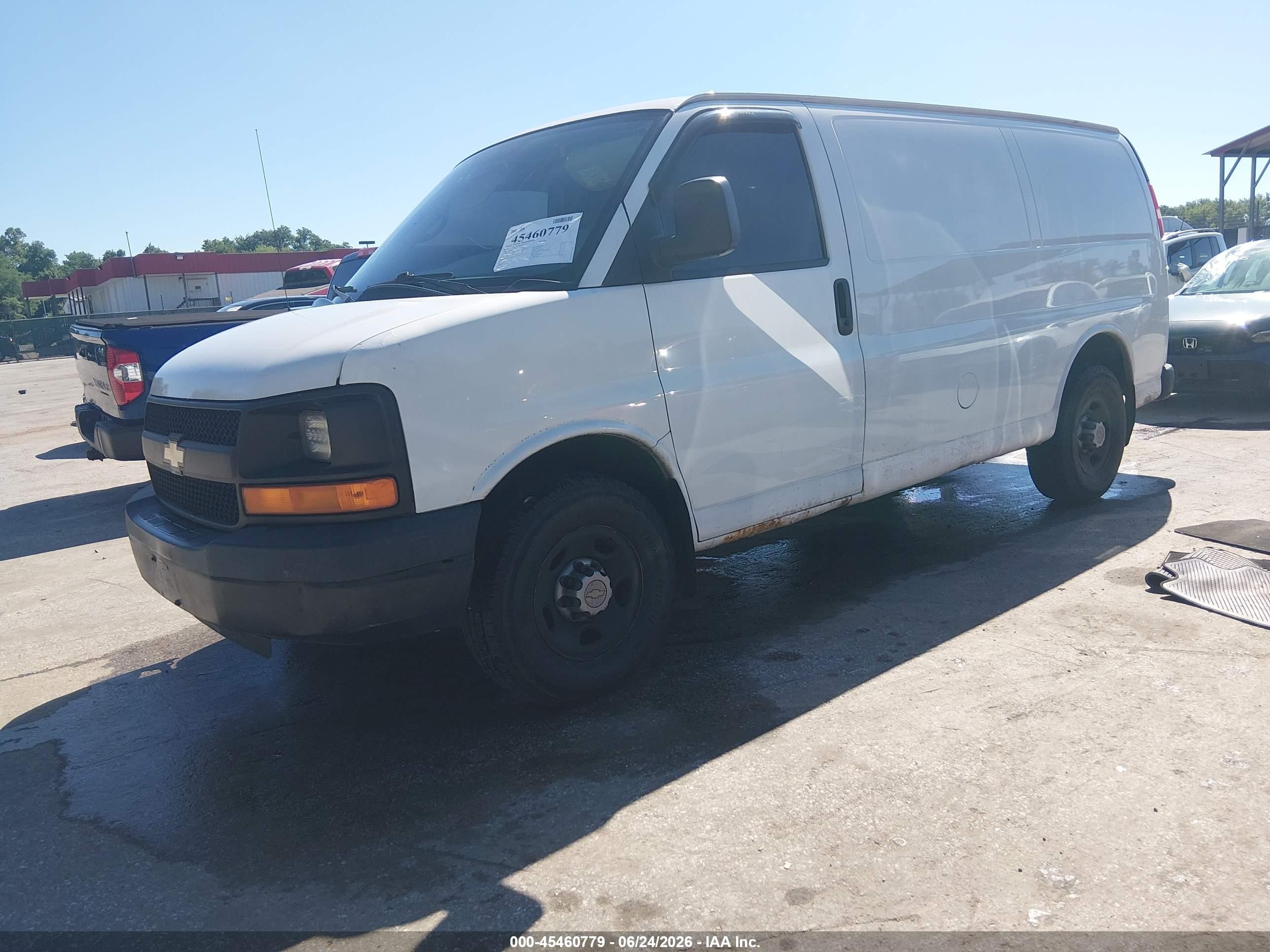 2007 Chevrolet Express Work Van White vin: 1GCGG25V371103511