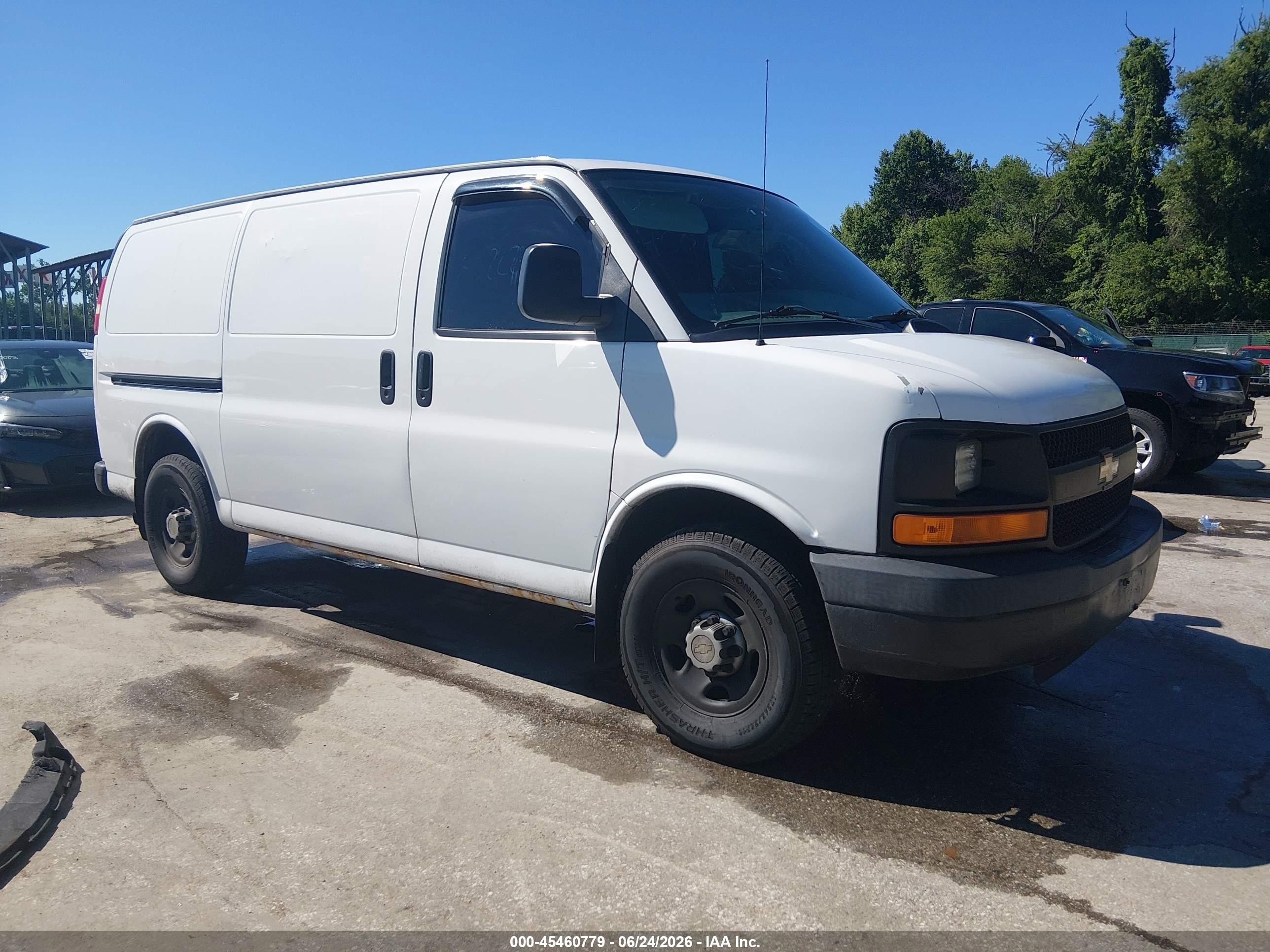 2007 Chevrolet Express Work Van White vin: 1GCGG25V371103511