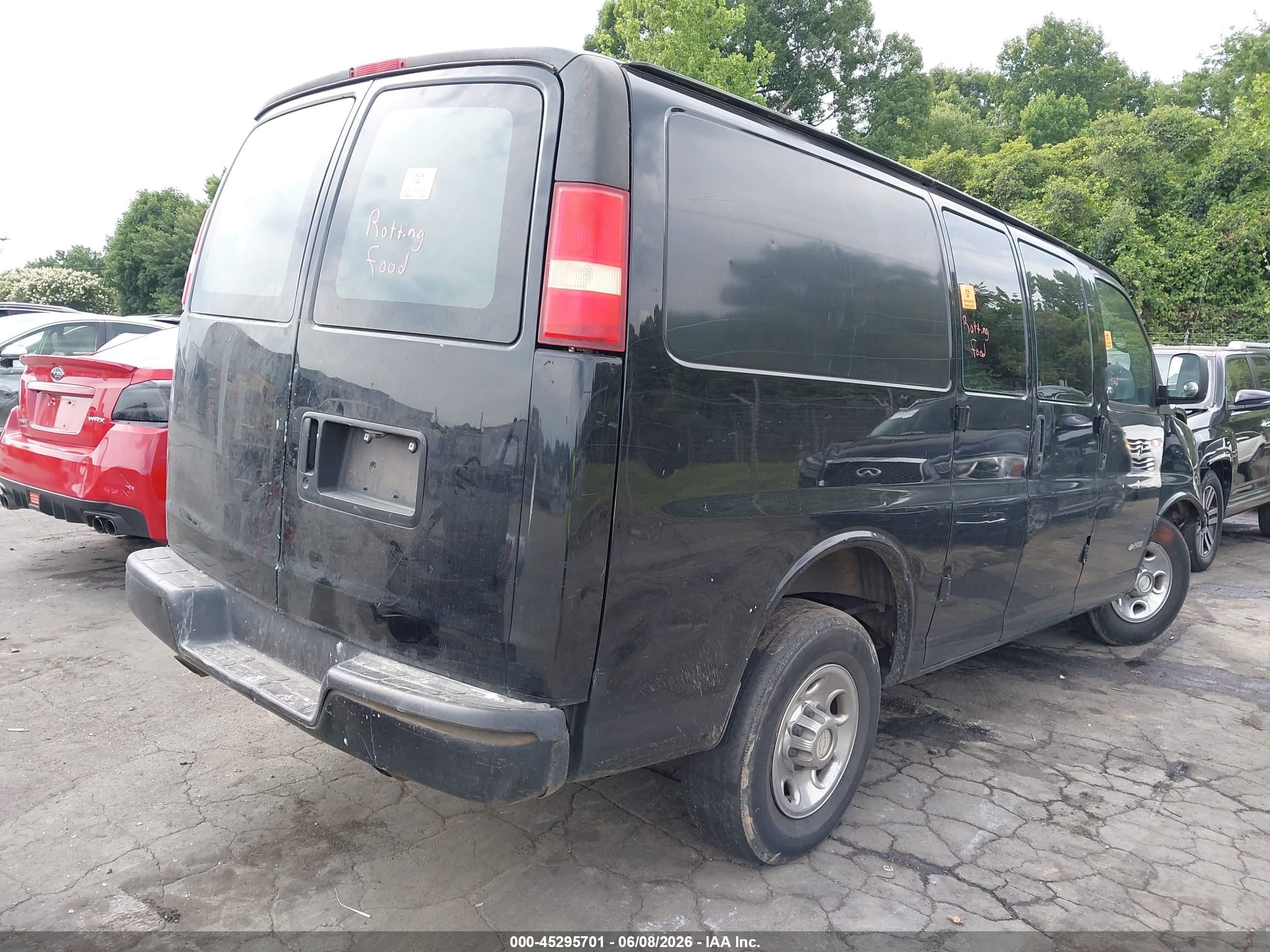 2006 Chevrolet Express Work Van Черный vin: 1GCGG25V461136287