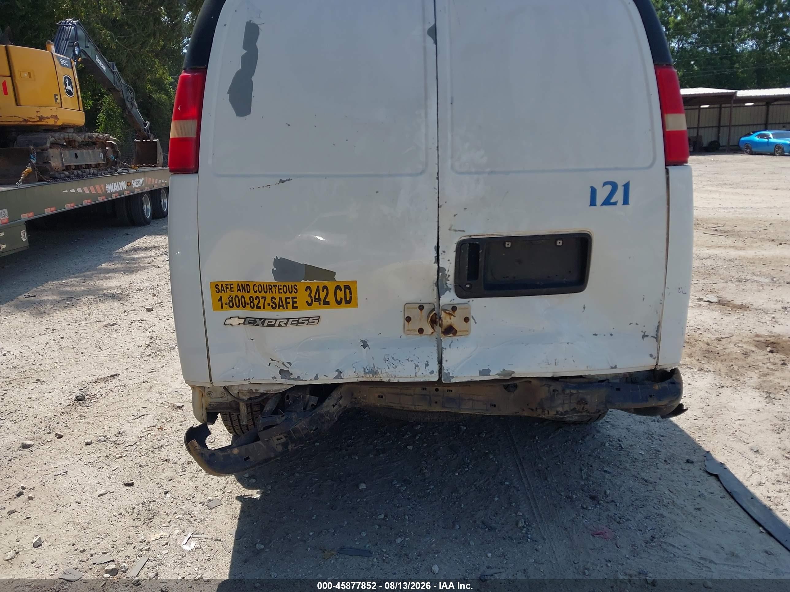 2007 Chevrolet Express Work Van Белый vin: 1GCGG25V471195440