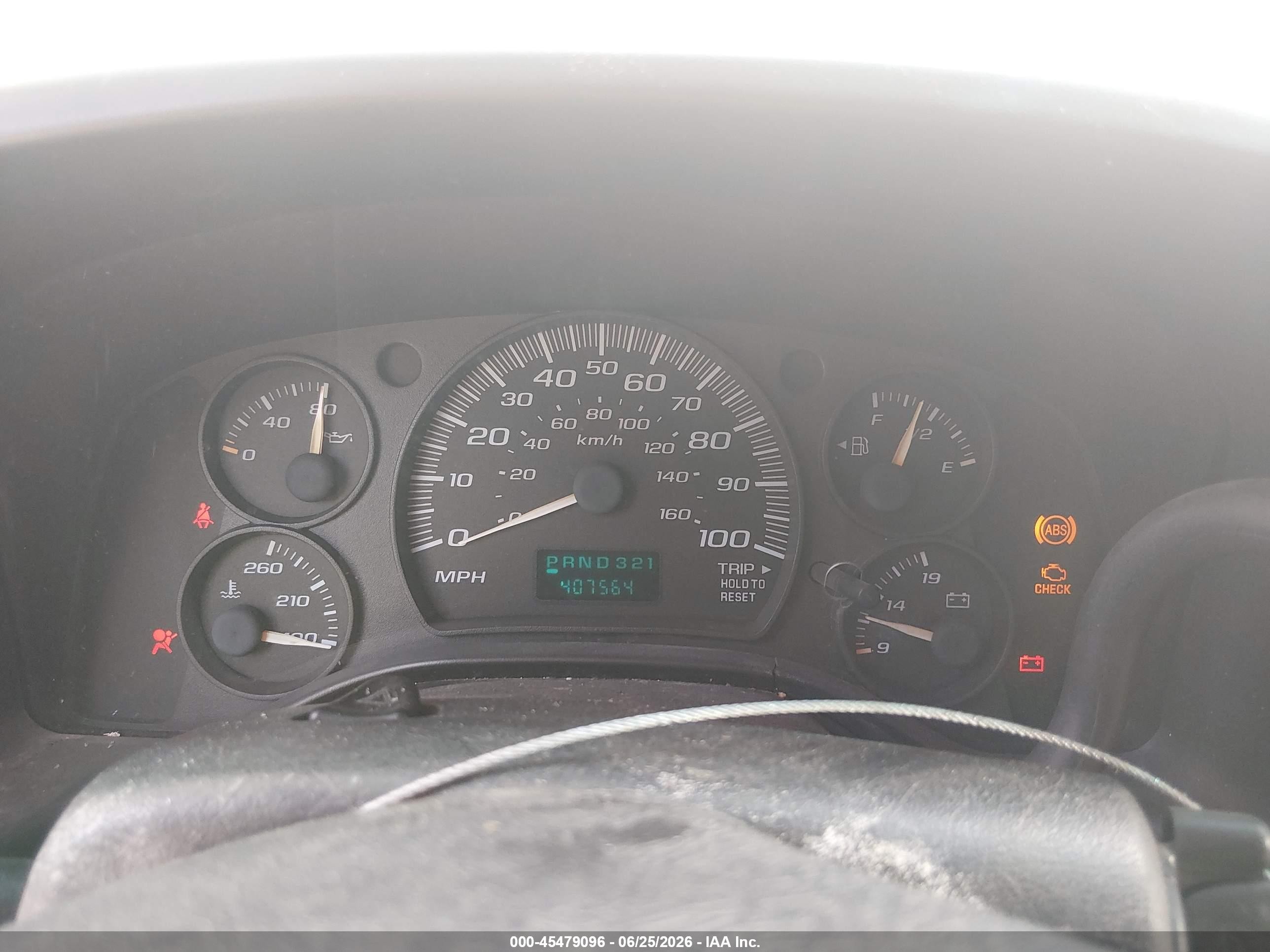 2004 Chevrolet Express   Белый vin: 1GCGG25V541142368