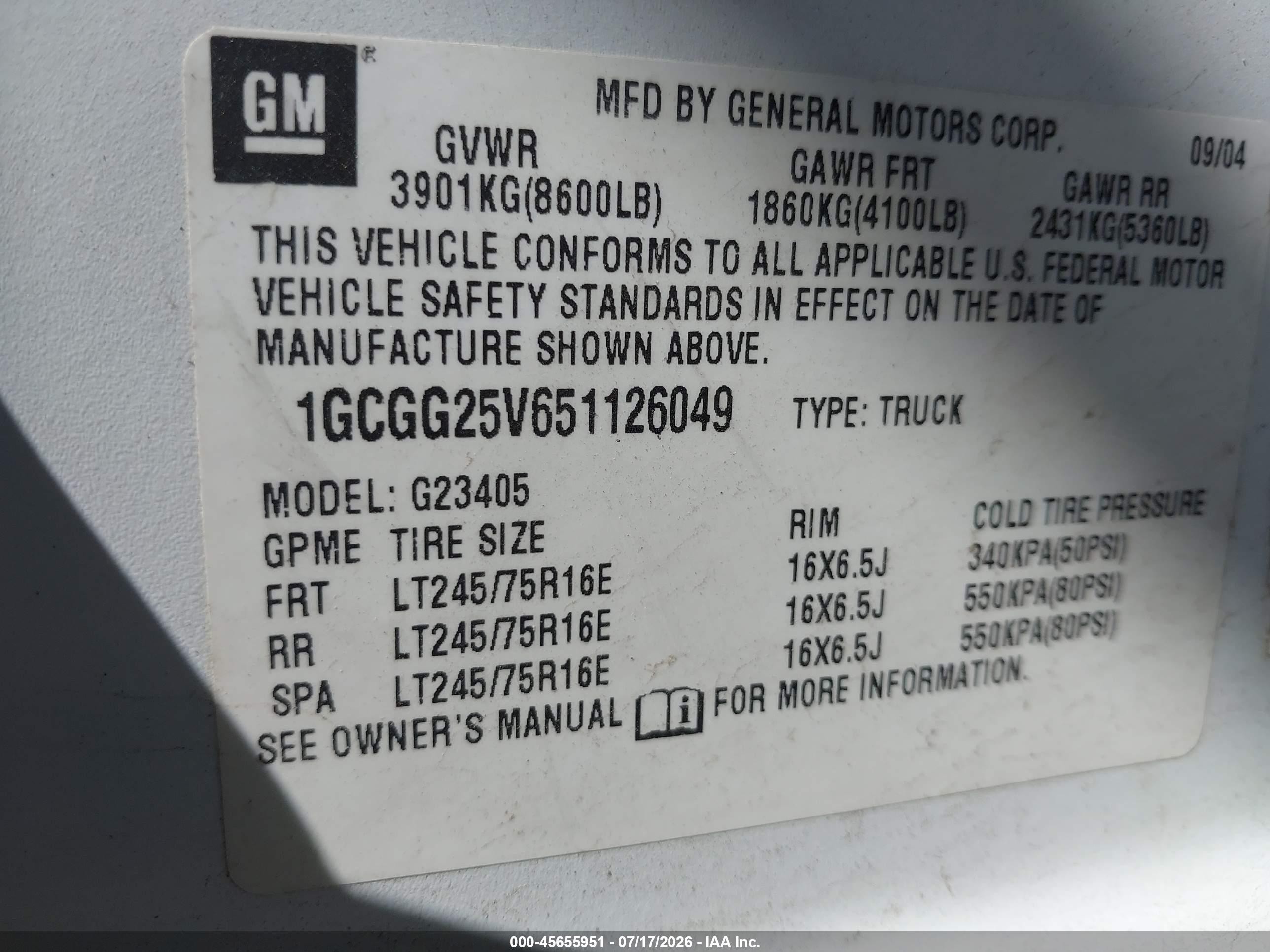 2005 Chevrolet Express   White vin: 1GCGG25V651126049