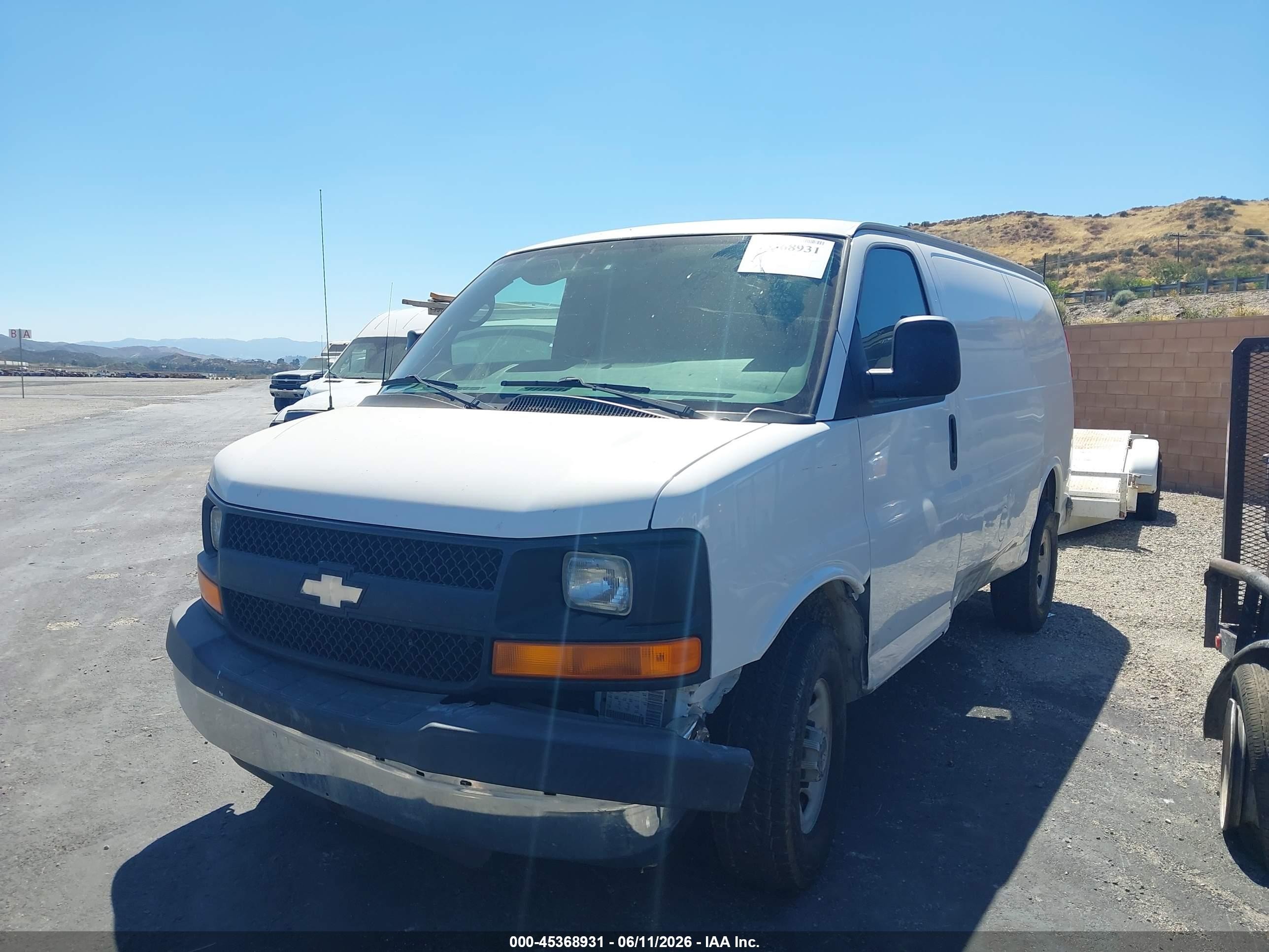 2006 Chevrolet Express Work Van White vin: 1GCGG25V761167226