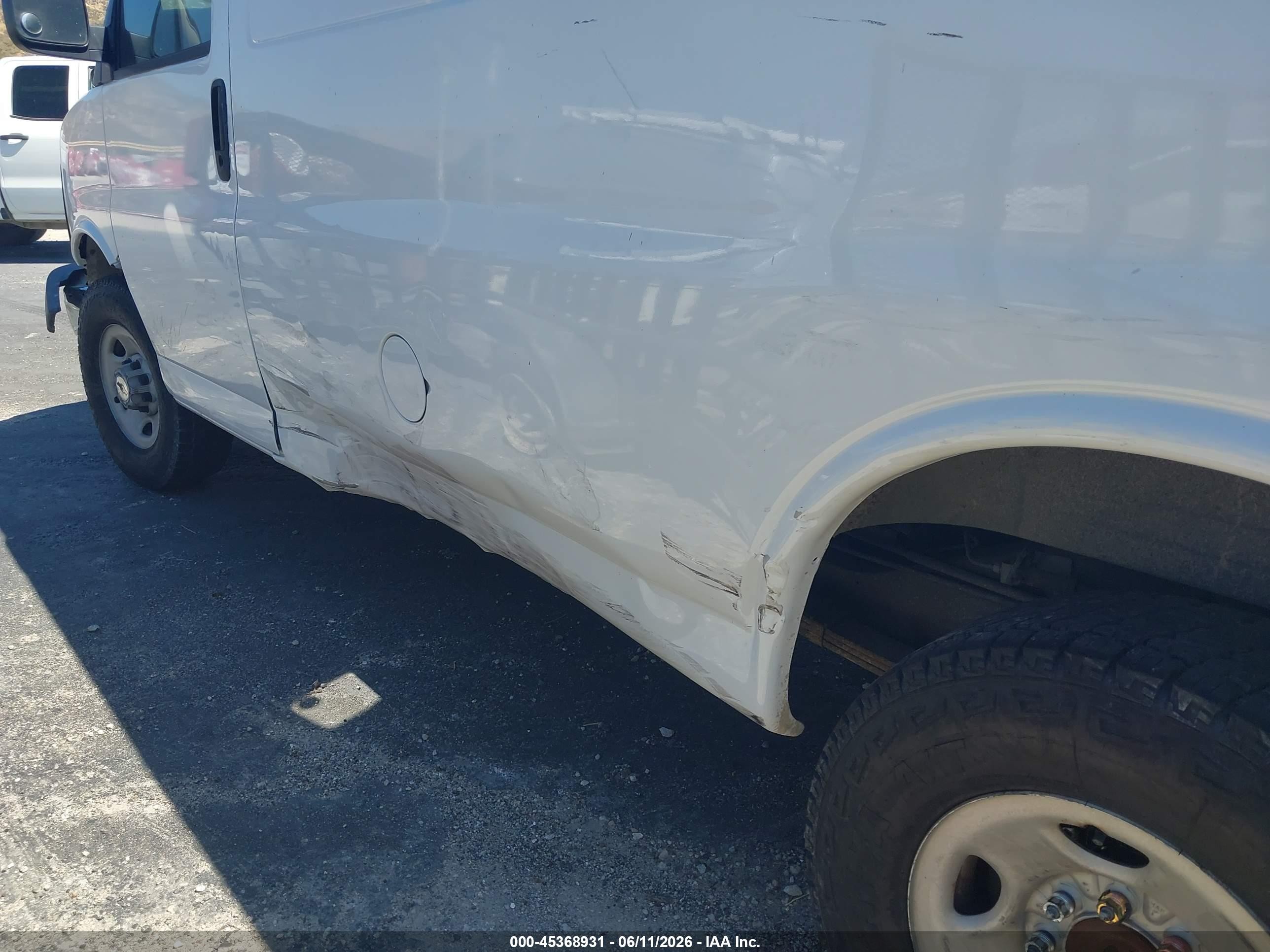 2006 Chevrolet Express Work Van White vin: 1GCGG25V761167226