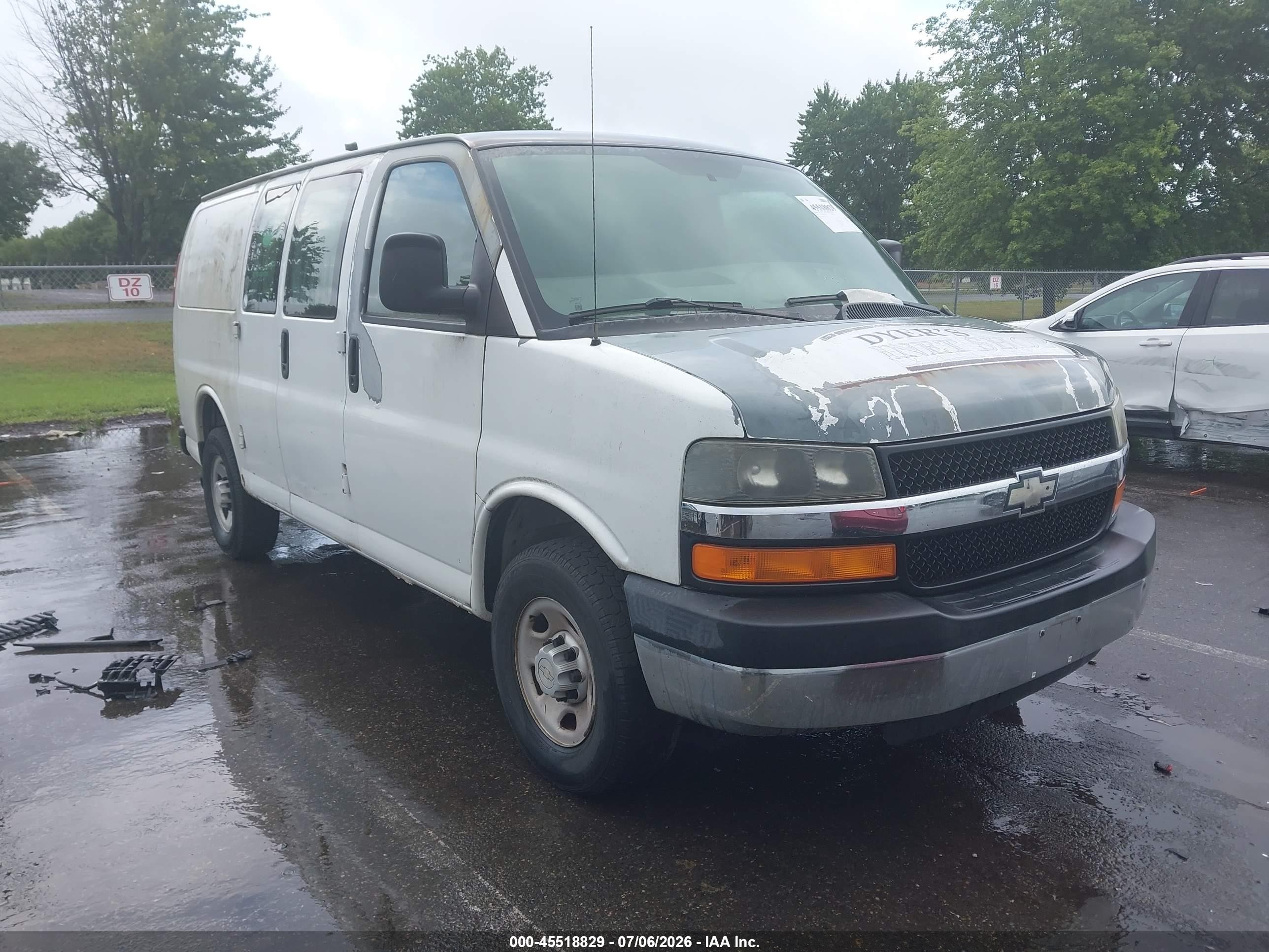 2007 Chevrolet Express Work Van White vin: 1GCGG25V771111353