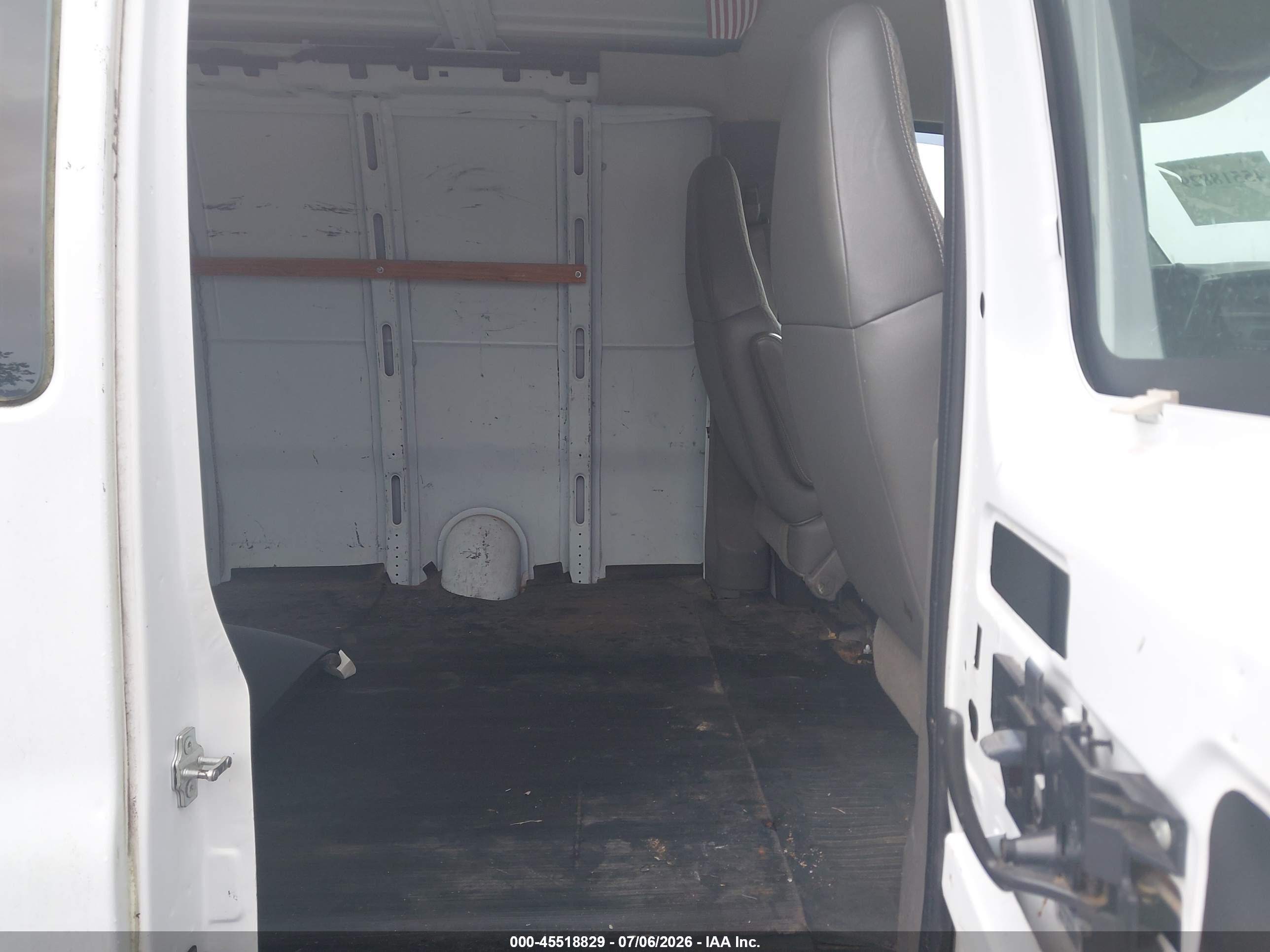 2007 Chevrolet Express Work Van White vin: 1GCGG25V771111353