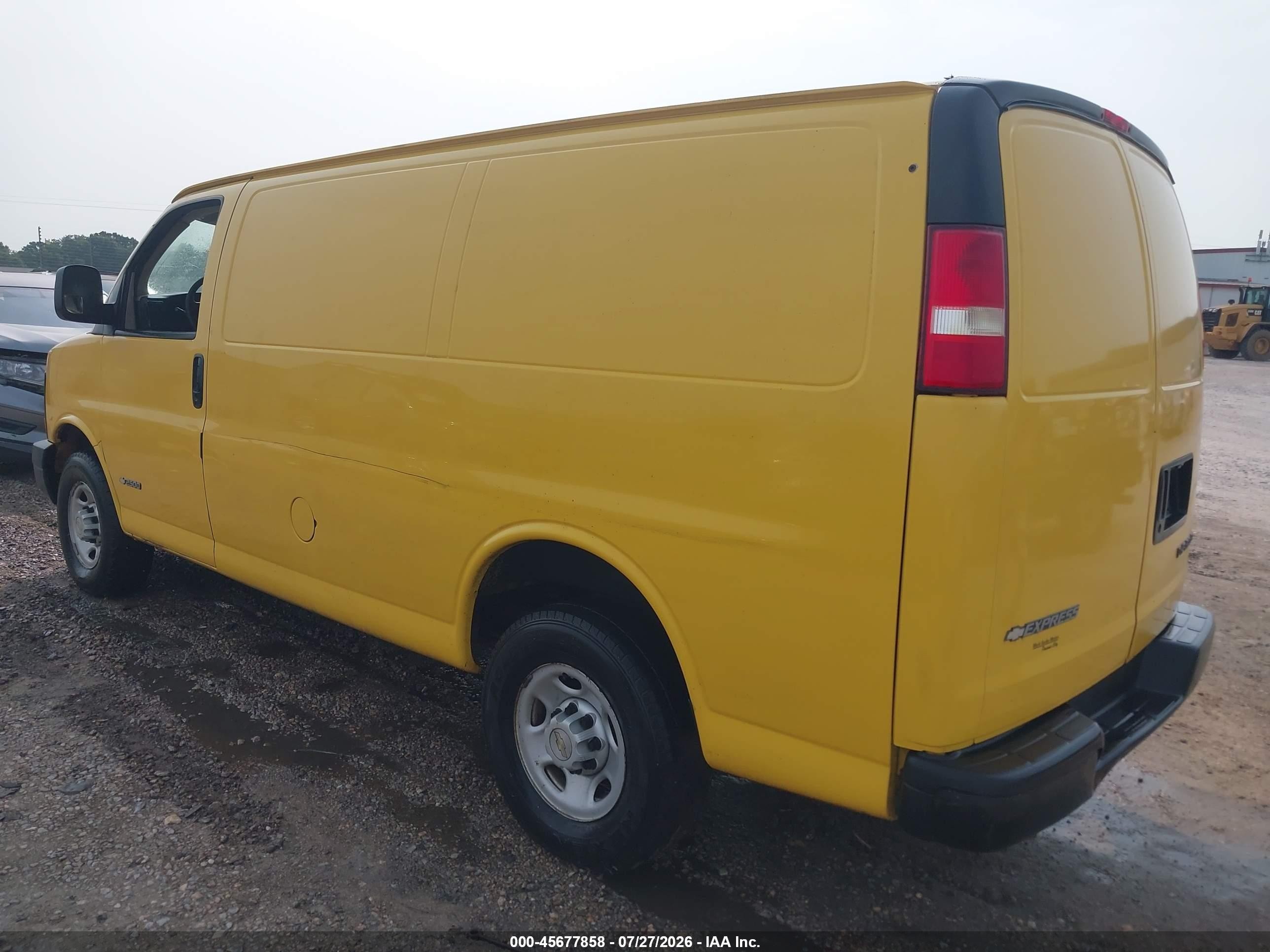 2005 Chevrolet Express   Yellow vin: 1GCGG25V851222913