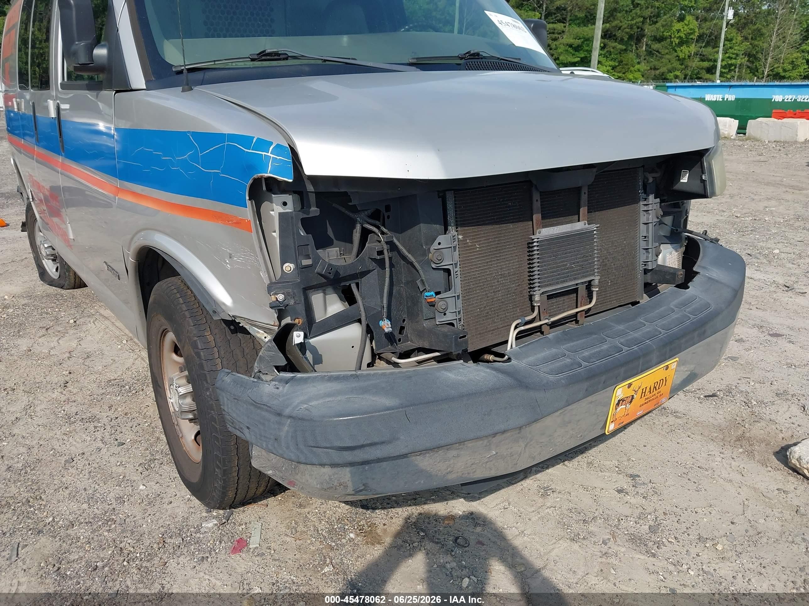 2006 Chevrolet Express Work Van Silver vin: 1GCGG25V861255749