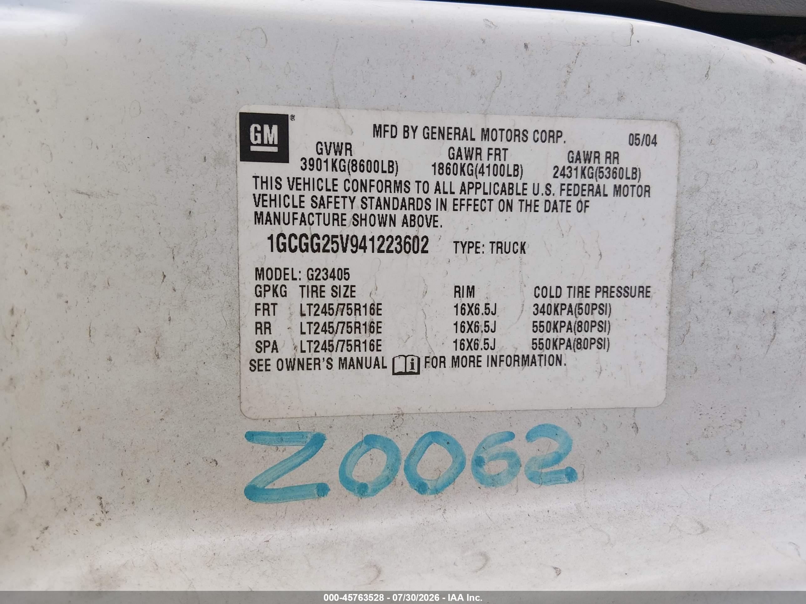 2004 Chevrolet Express   White vin: 1GCGG25V941223602