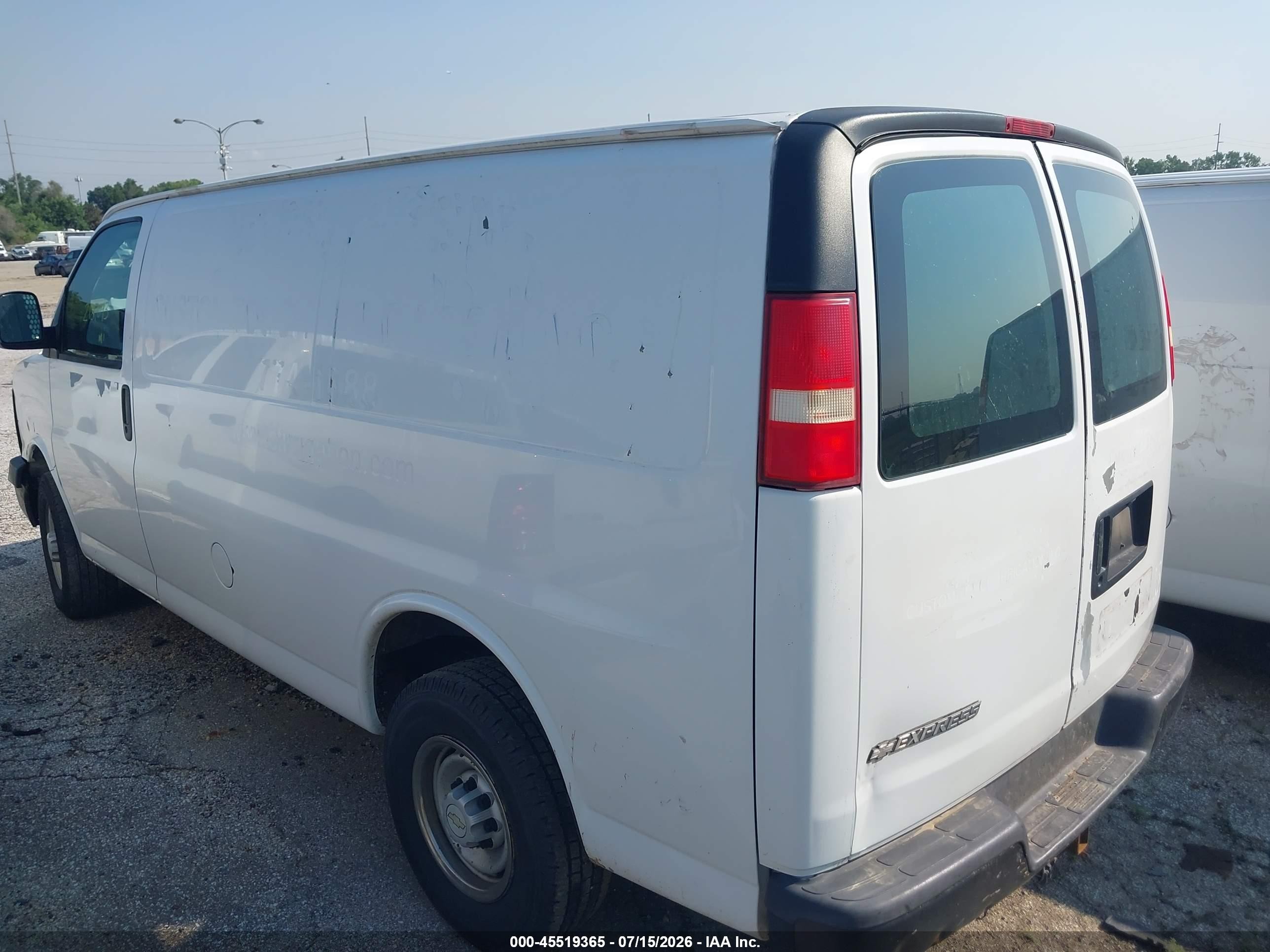 2007 Chevrolet Express Work Van Белый vin: 1GCGG25V971153037