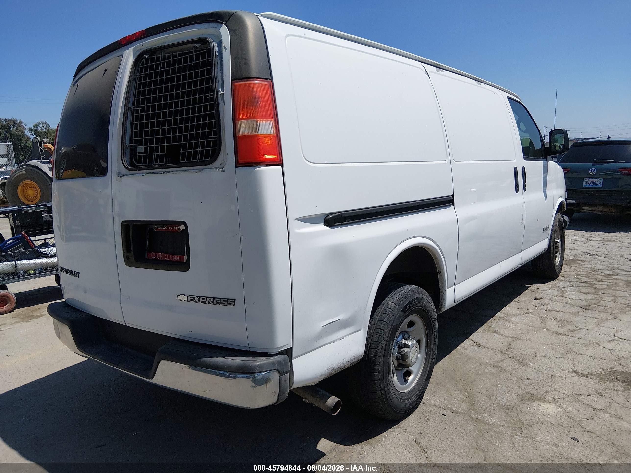 2006 Chevrolet Express Work Van White vin: 1GCGG25VX61111023