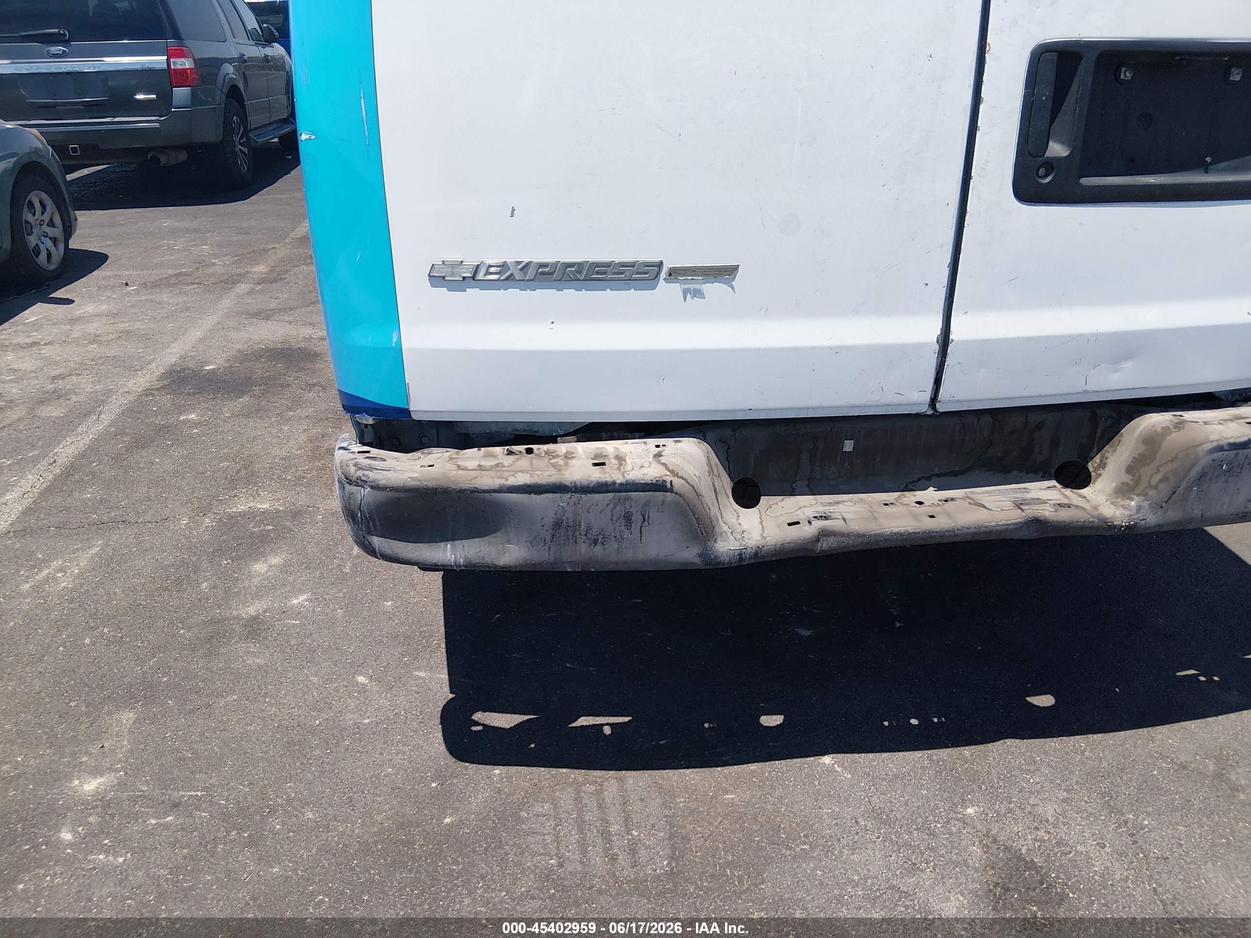 2006 Chevrolet Express Work Van Белый vin: 1GCGG25VX61173506