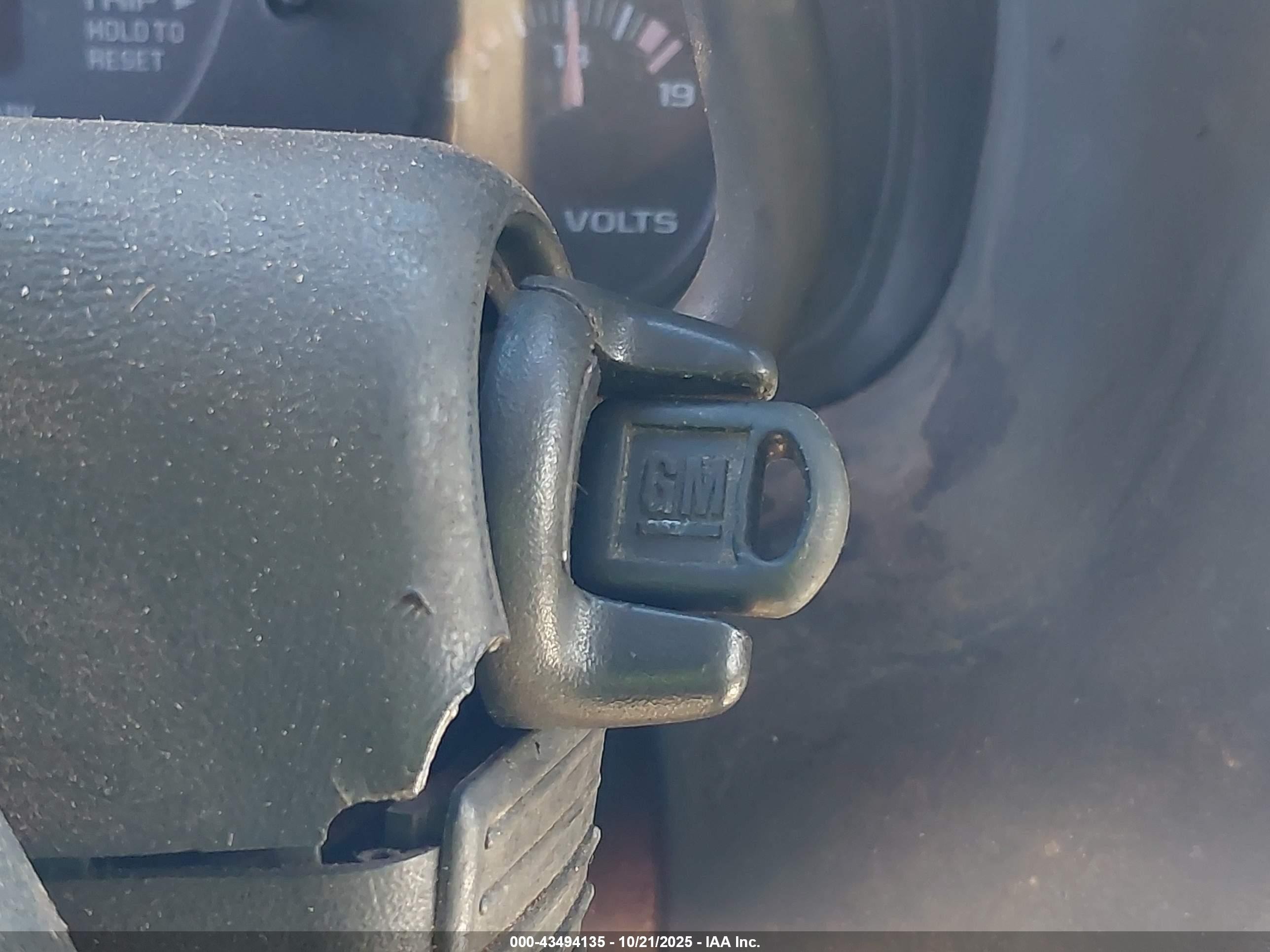 1998 Chevrolet Chevy Van G2500 Белый vin: 1GCGG25W4W1080411