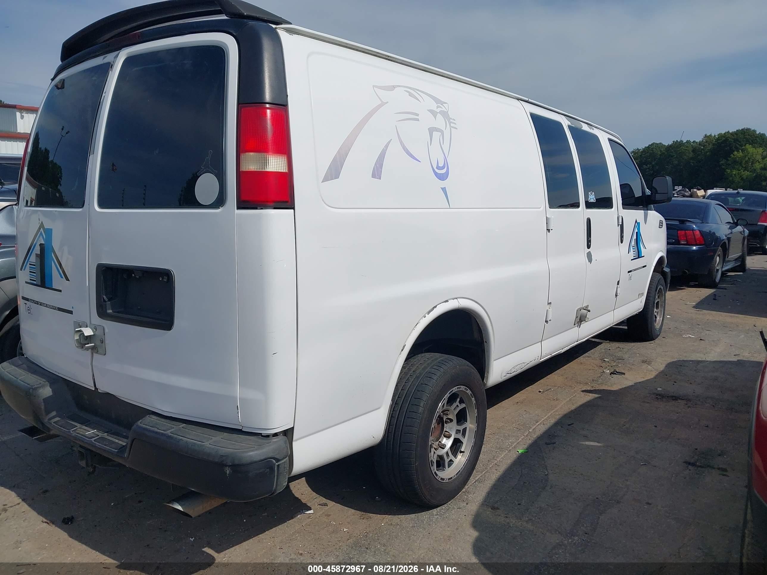 2008 Chevrolet Express Cargo Van Work Van Белый vin: 1GCGG29C081181271