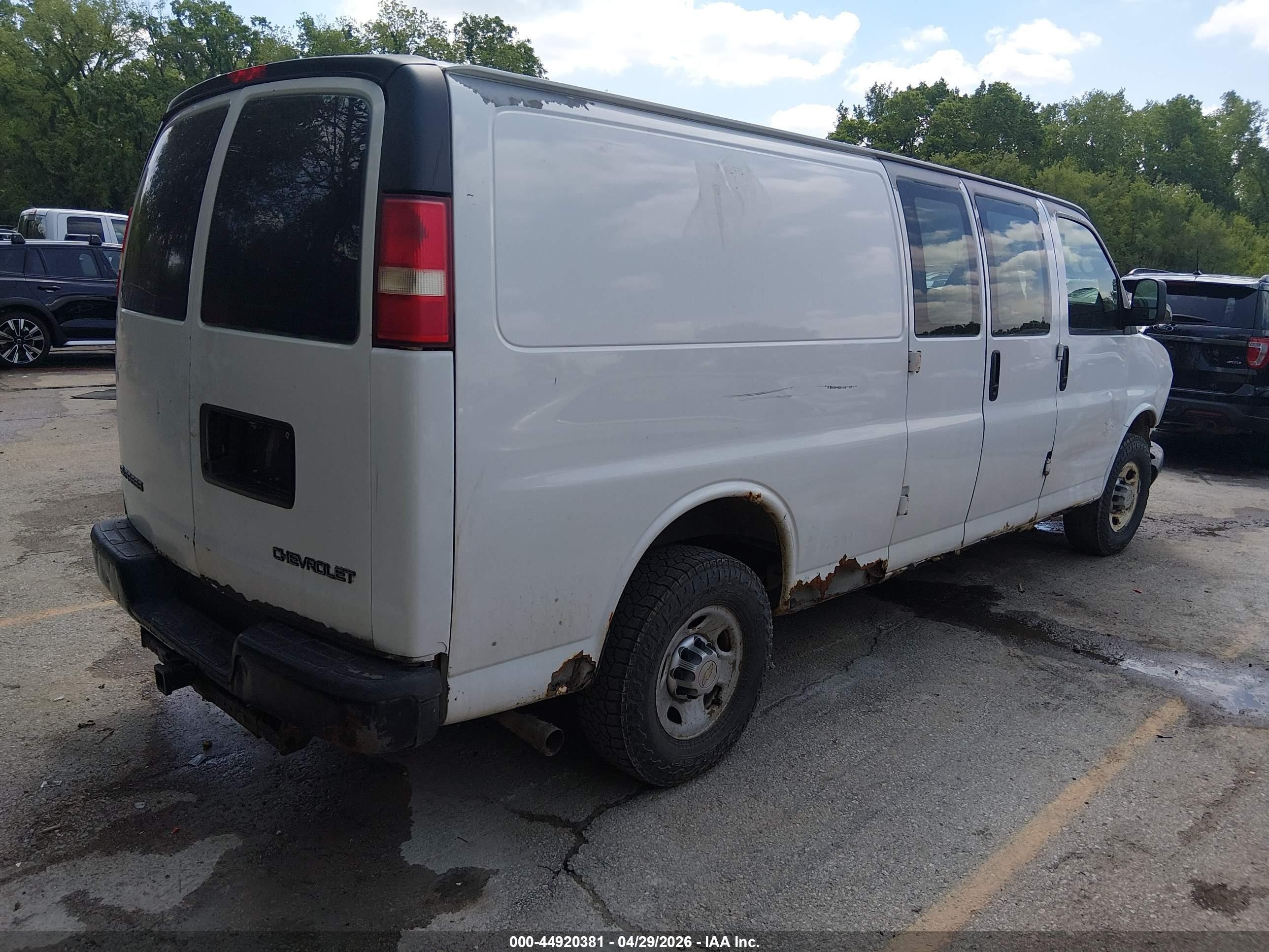 2008 Chevrolet Express Work Van White vin: 1GCGG29C281115207
