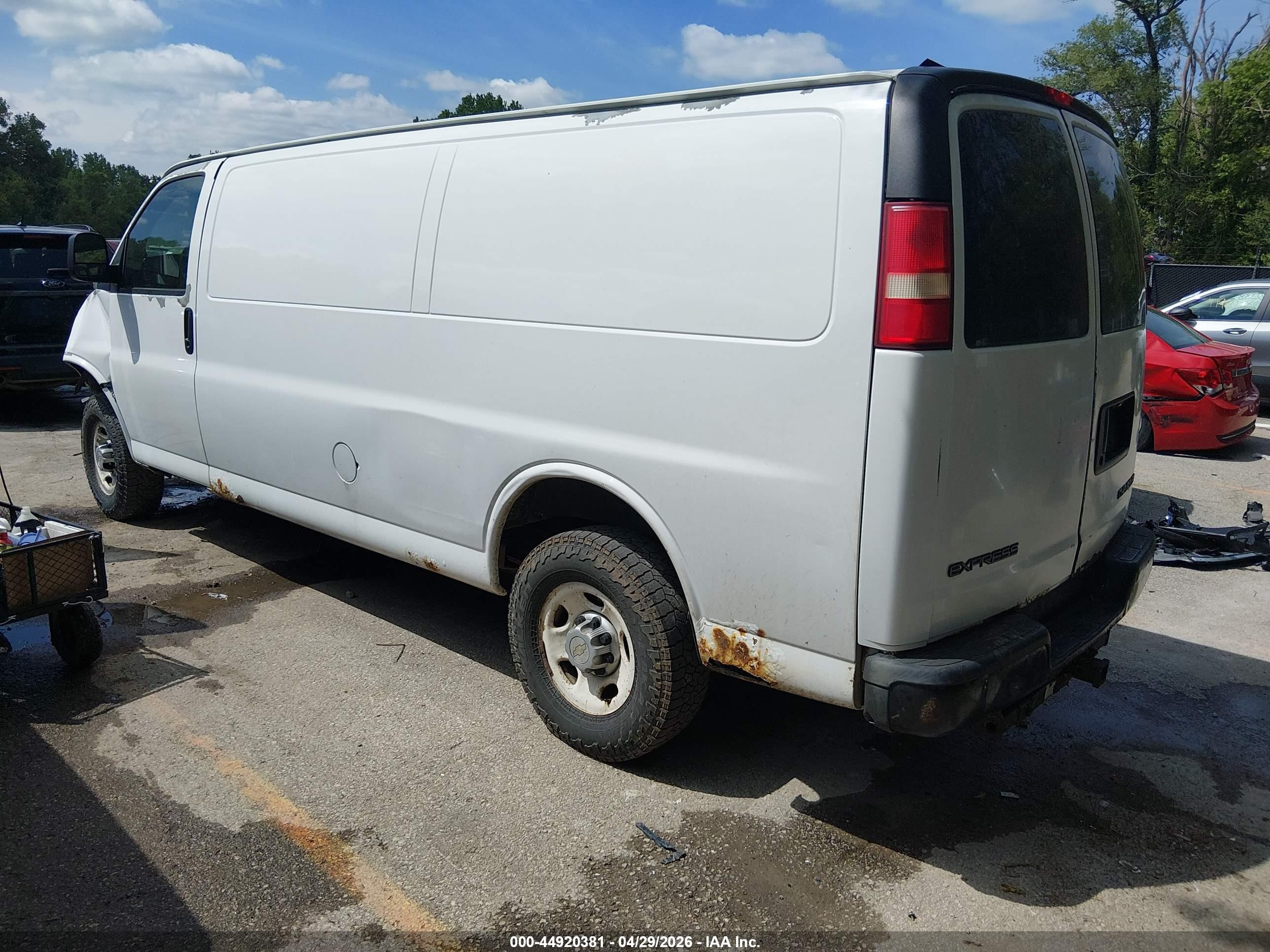 2008 Chevrolet Express Work Van White vin: 1GCGG29C281115207