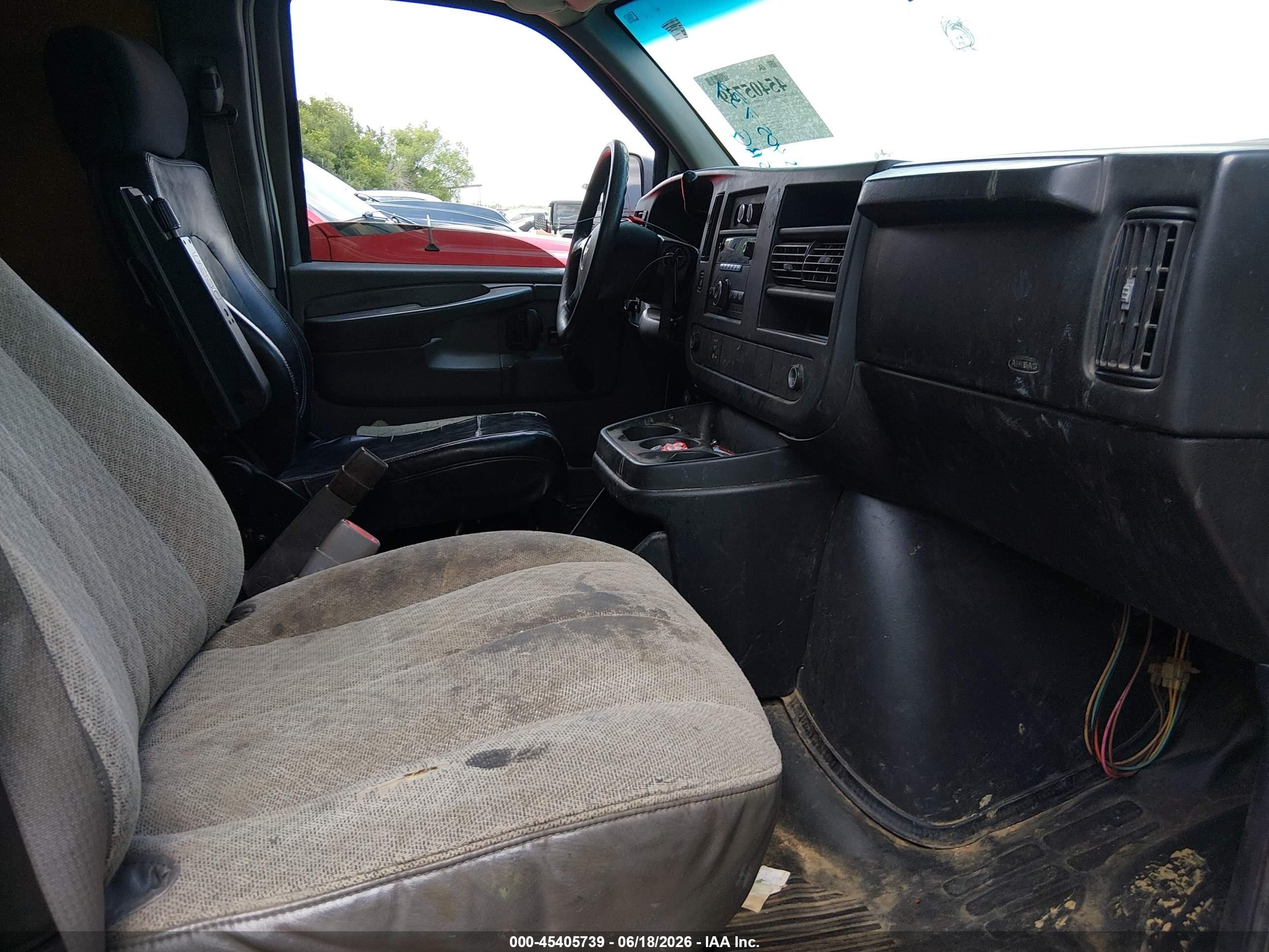 2008 Chevrolet Express Work Van White vin: 1GCGG29C281137644