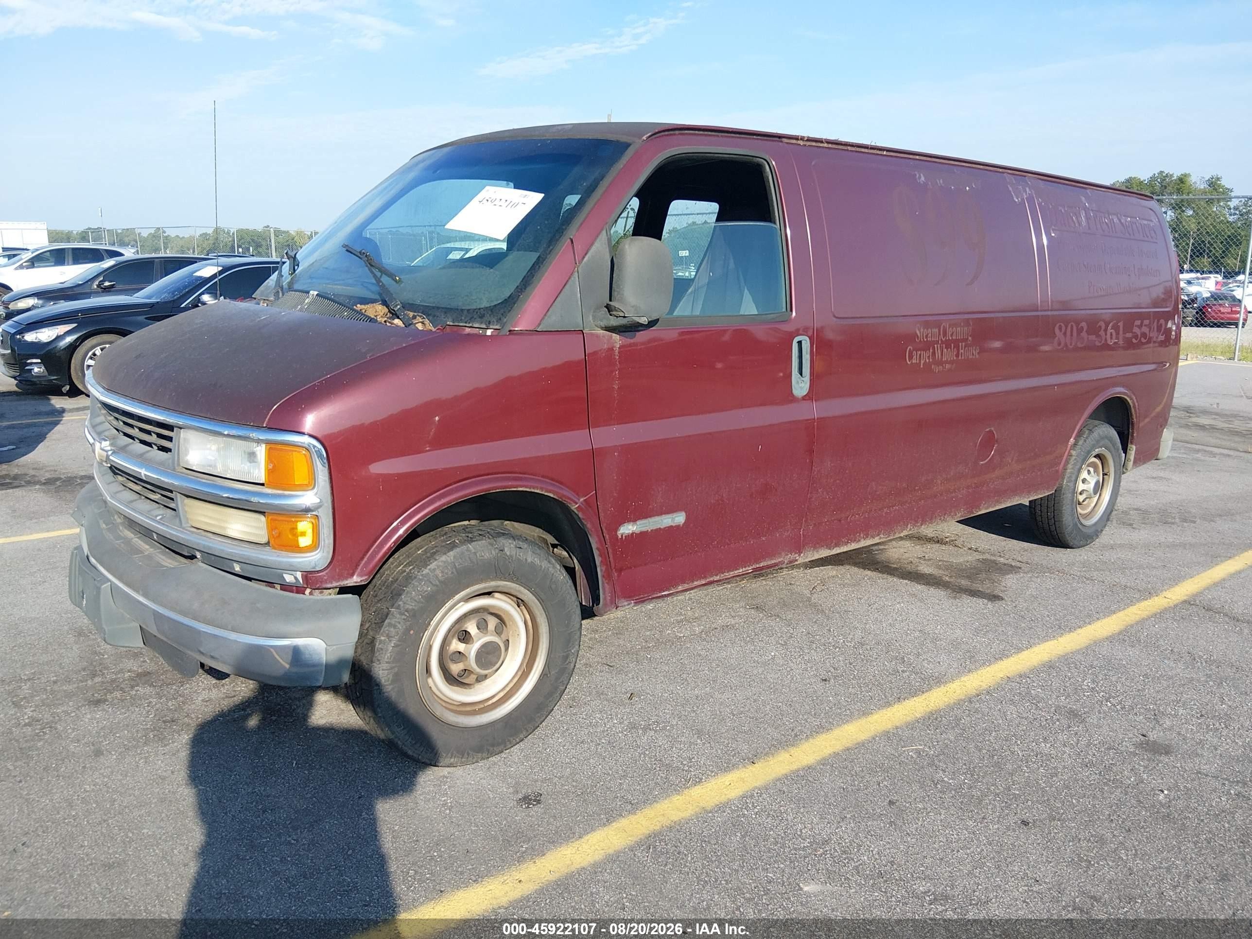 2001 Chevrolet Express   Red vin: 1GCGG29R811172652