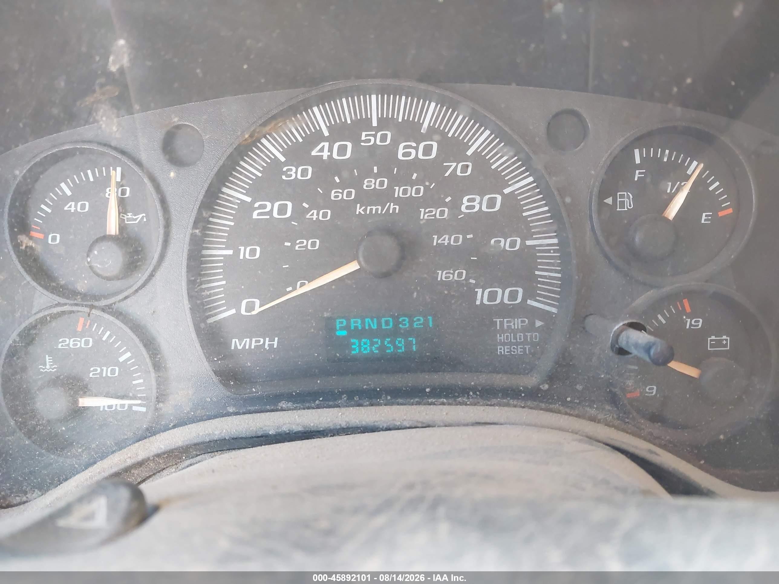 2005 Chevrolet Express Cargo Van   White vin: 1GCGG29U451109025