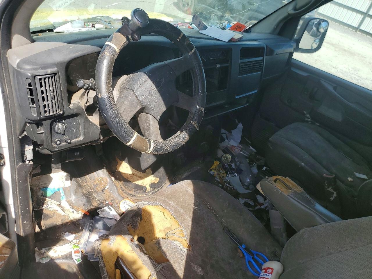 2004 Chevrolet Express G2500 Yellow vin: 1GCGG29U941223620