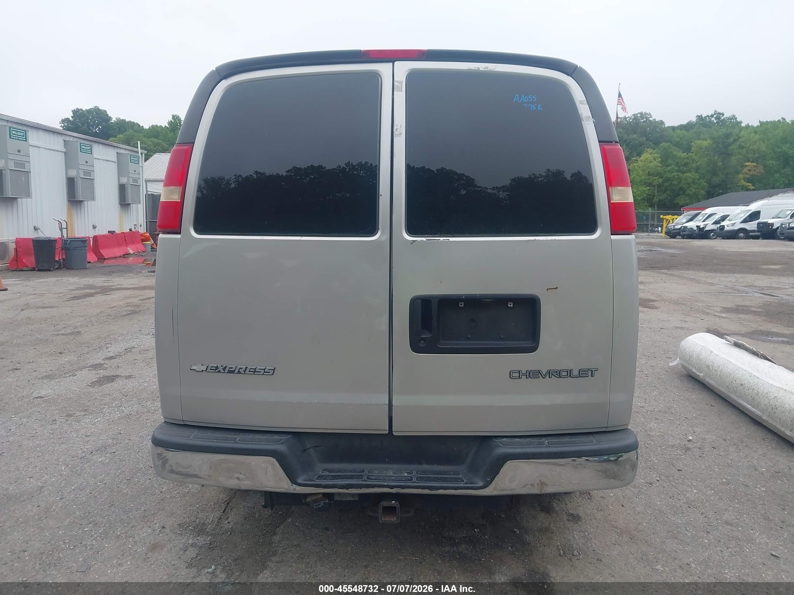 2006 Chevrolet Express Cargo Van Work Van Бежевый vin: 1GCGG29V861257348