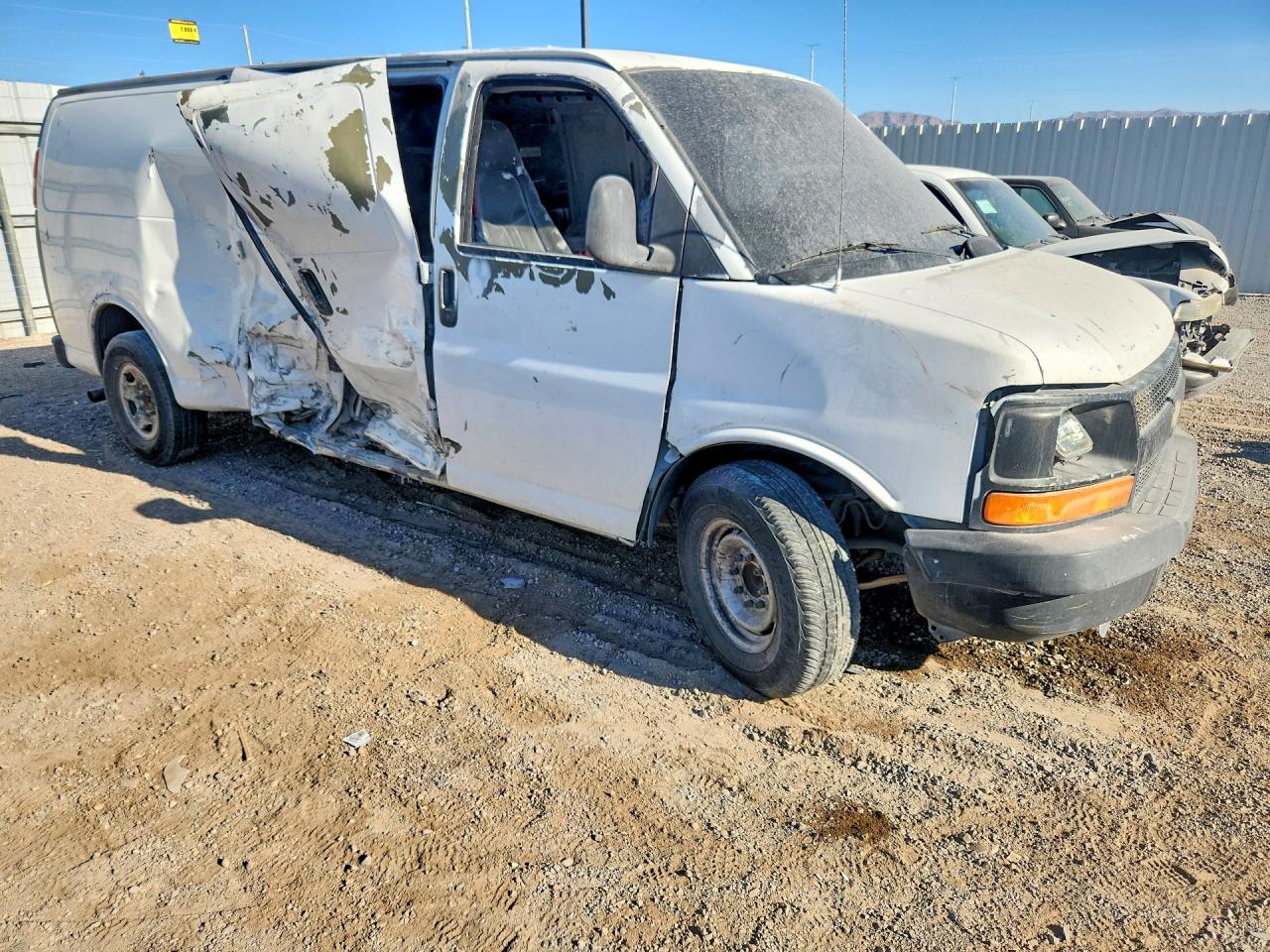2007 Chevrolet Express G2500 Белый vin: 1GCGG29V971124941