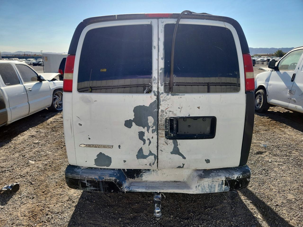 2007 Chevrolet Express G2500 Белый vin: 1GCGG29V971124941