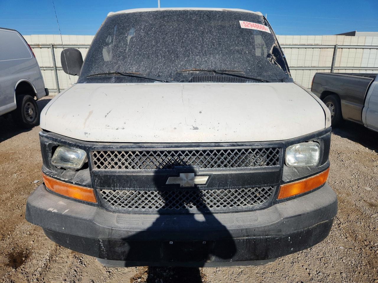 2007 Chevrolet Express G2500 Белый vin: 1GCGG29V971124941