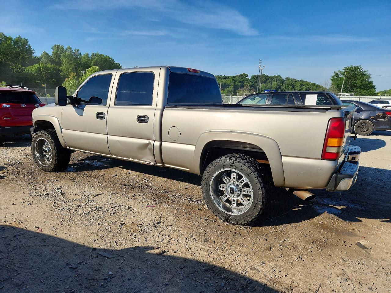 2001 Chevrolet Silverado K1500 Heavy Duty Beige vin: 1GCGK13U31F176603