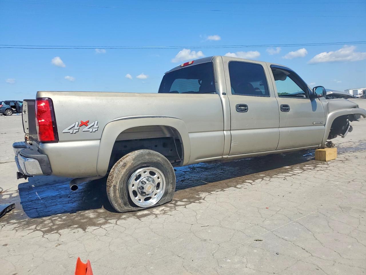 2003 Chevrolet Silverado K1500 Heavy Duty Tan vin: 1GCGK13UX3F249565