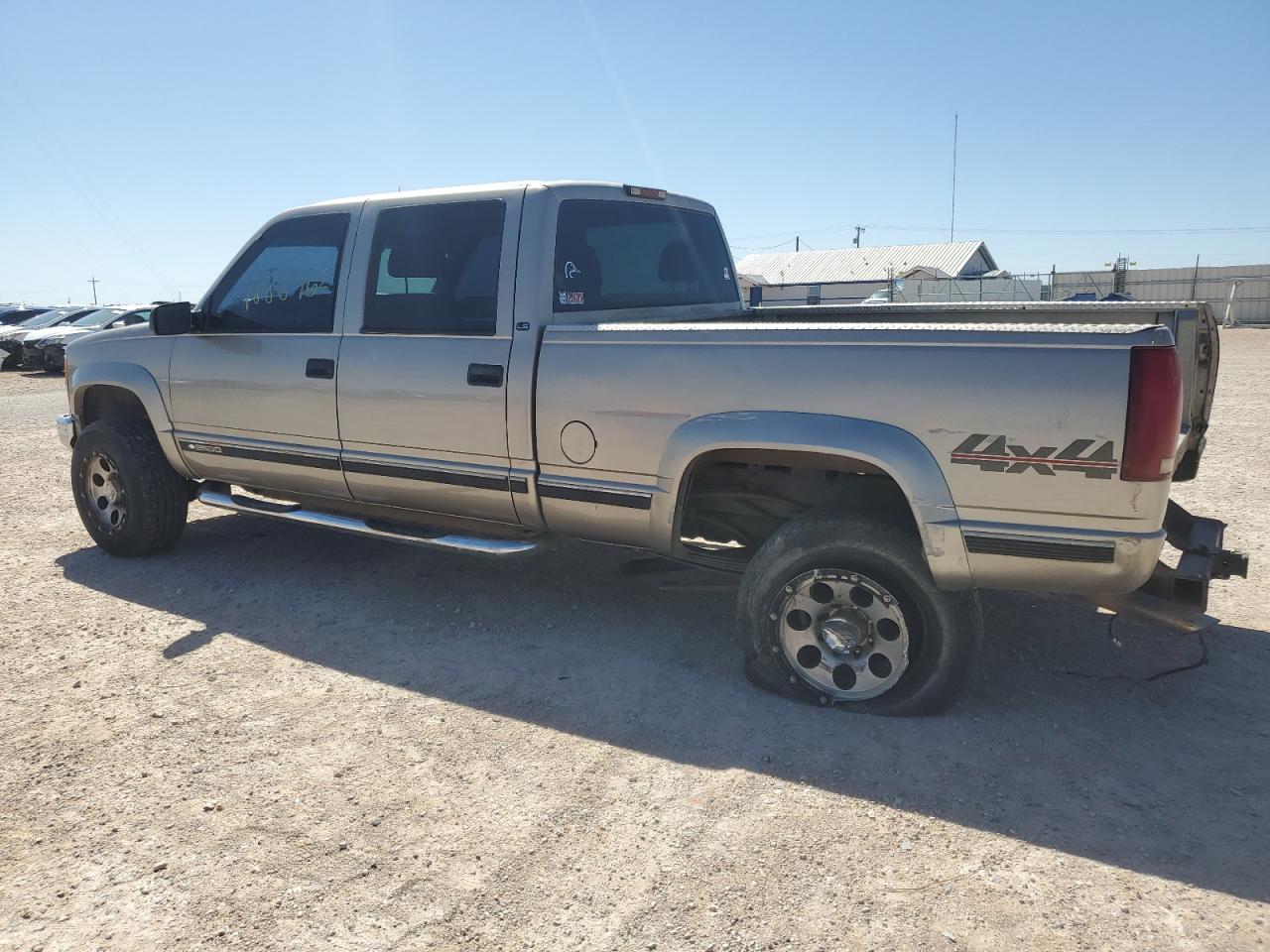 1999 Chevrolet Gmt-400 K2500 Beige vin: 1GCGK23J7XF064858
