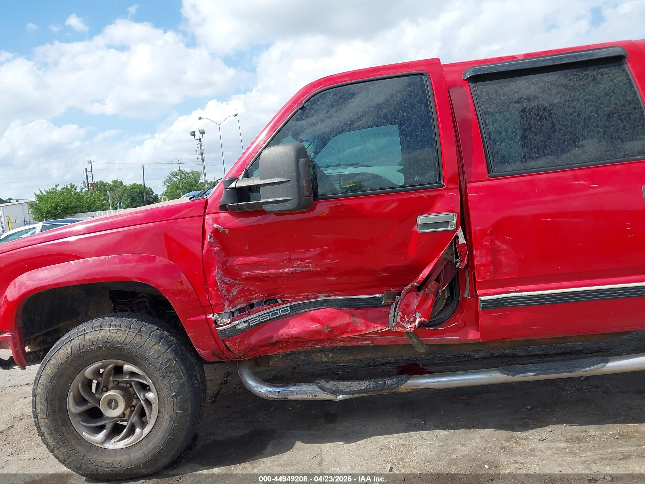 1999 Chevrolet K2500   Red vin: 1GCGK23R7XF097543