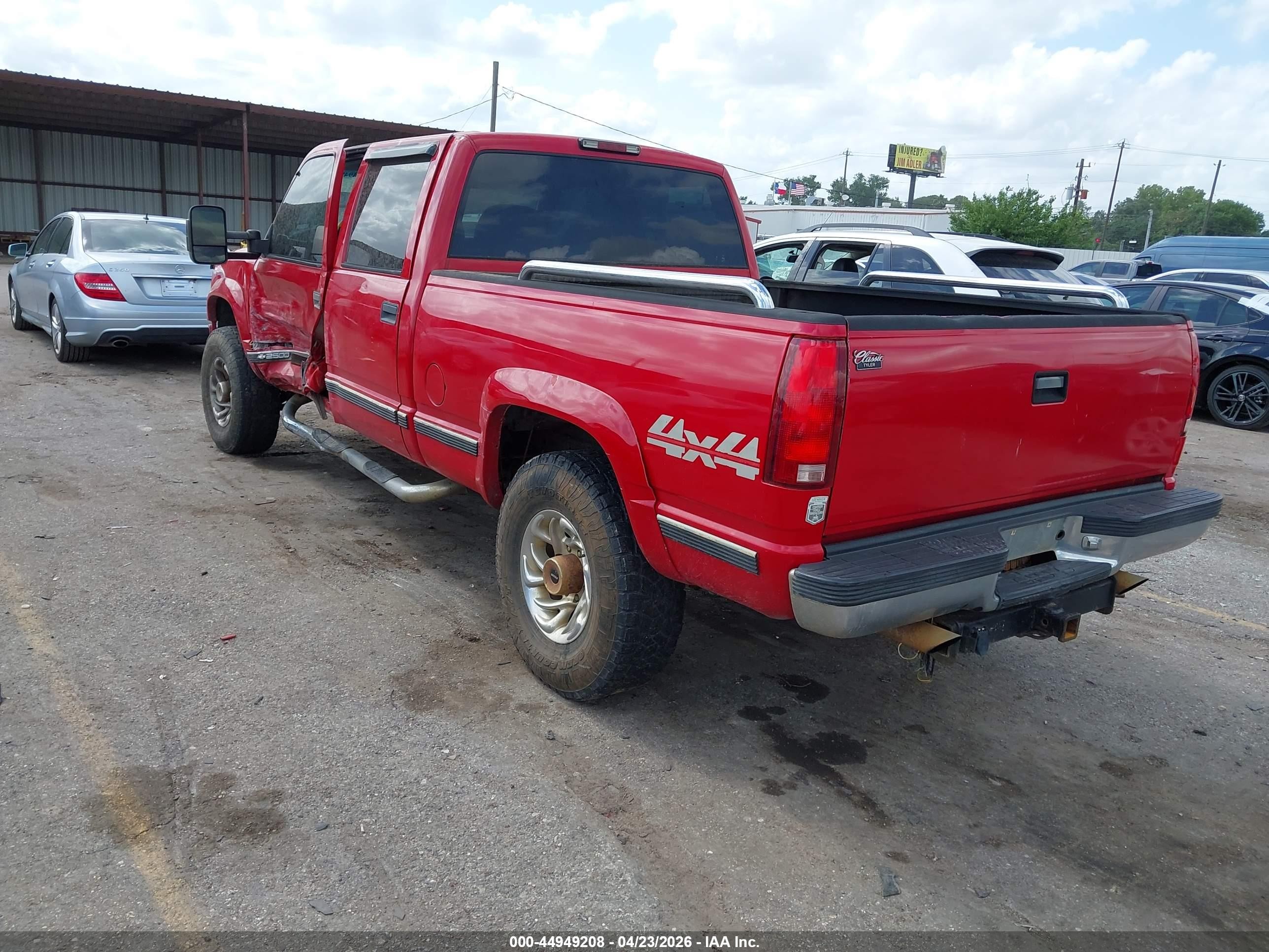 1999 Chevrolet K2500   Red vin: 1GCGK23R7XF097543