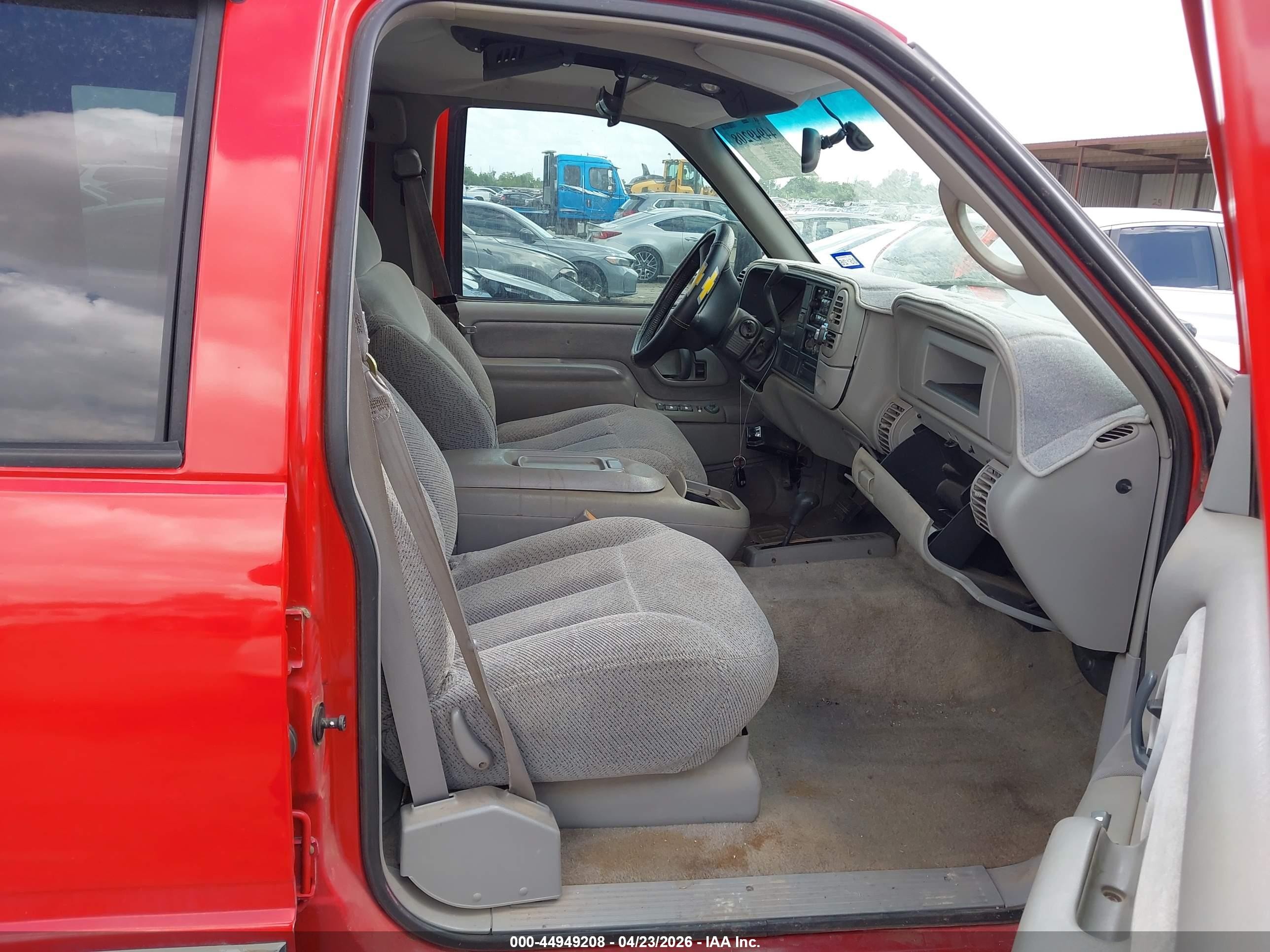 1999 Chevrolet K2500   Red vin: 1GCGK23R7XF097543
