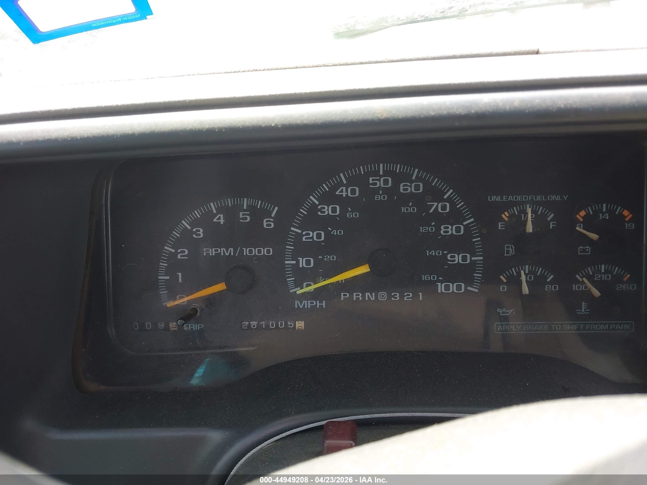 1999 Chevrolet K2500   Red vin: 1GCGK23R7XF097543