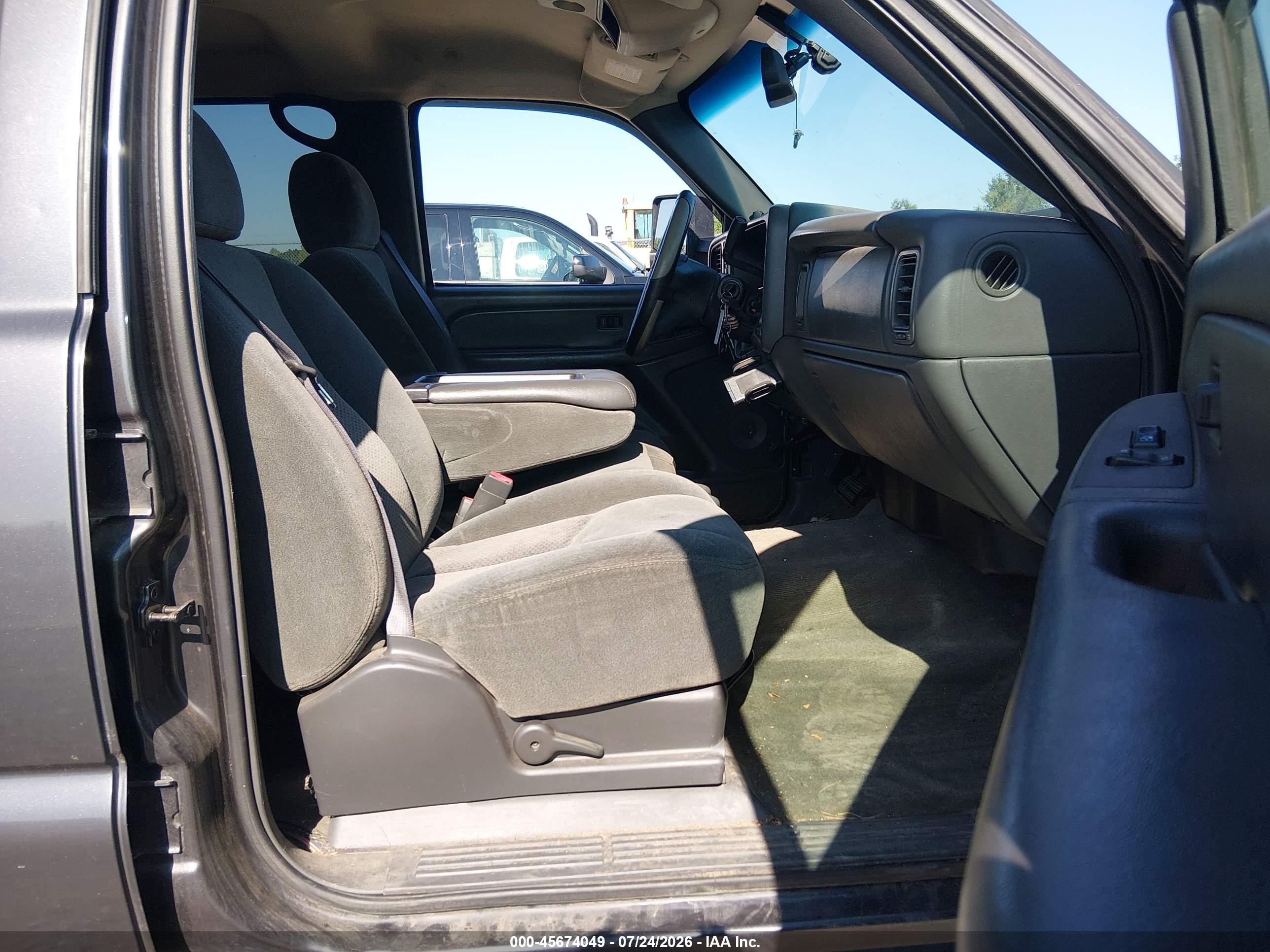 2004 Chevrolet Silverado 2500 Ls Gray vin: 1GCGK23U04F109628