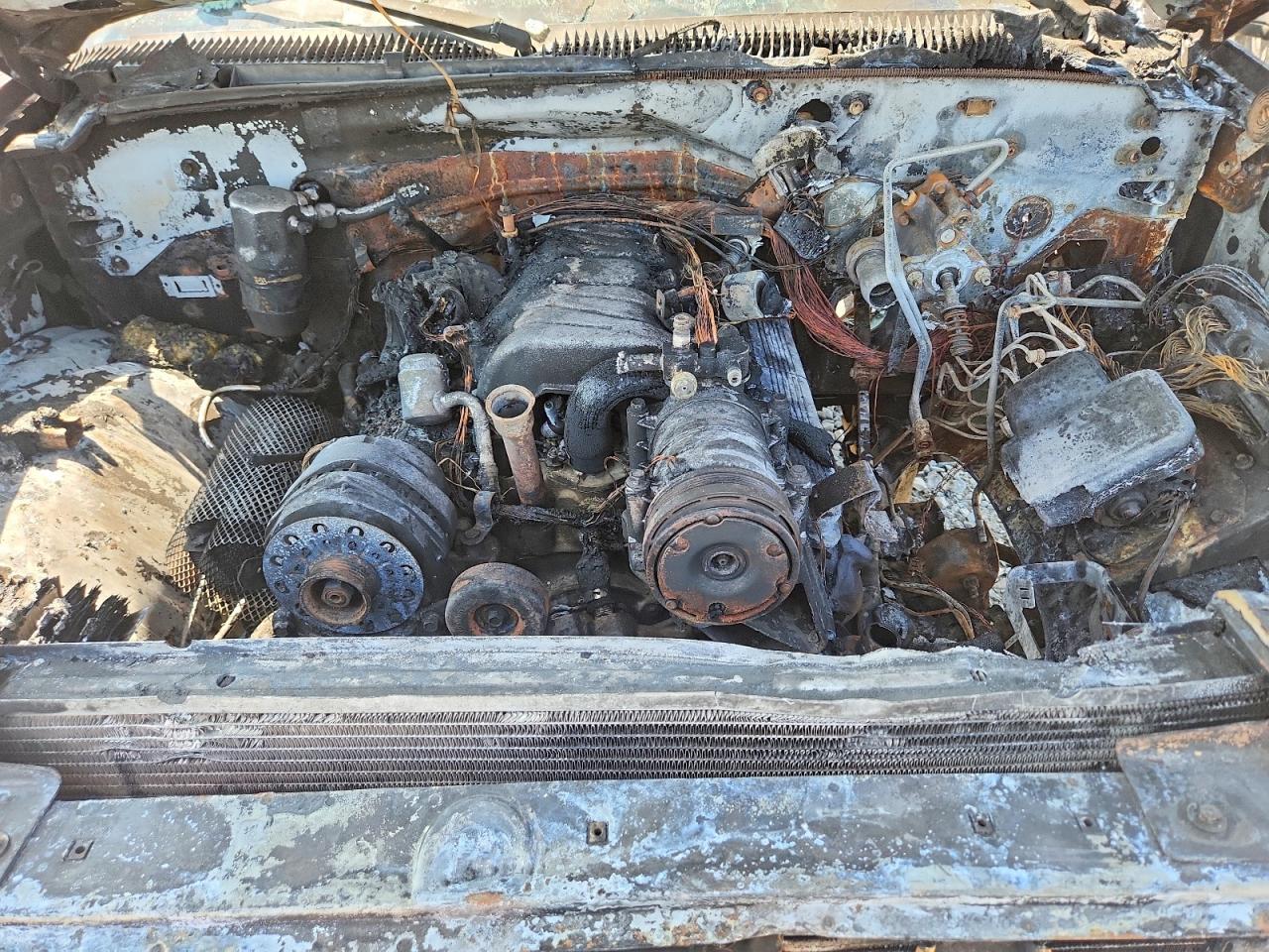 1999 Chevrolet Gmt-400 K2500 Красный vin: 1GCGK24J2XR720963