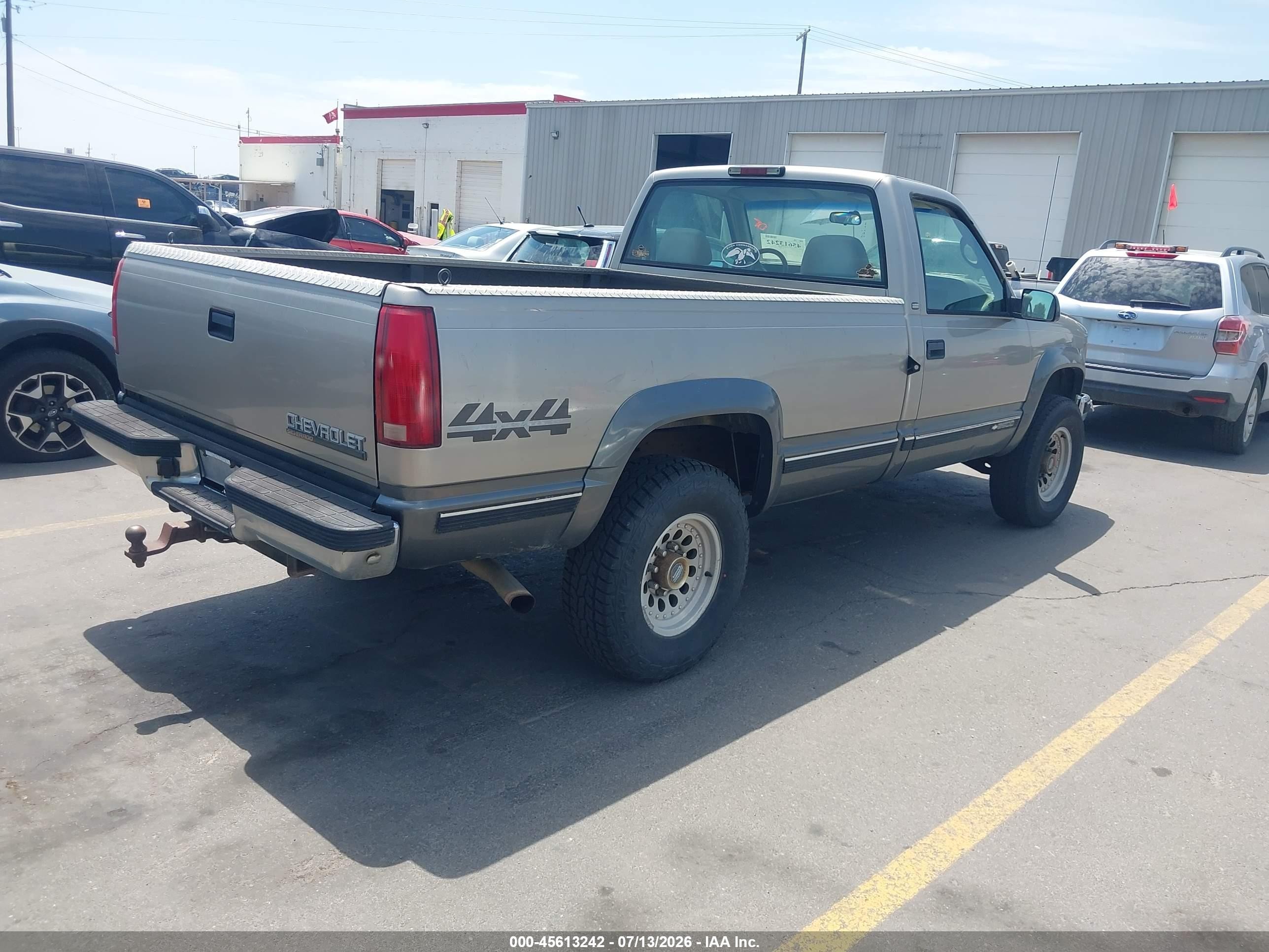 1998 Chevrolet C/k 2500 Fleetside Бежевый vin: 1GCGK24J4WZ276869