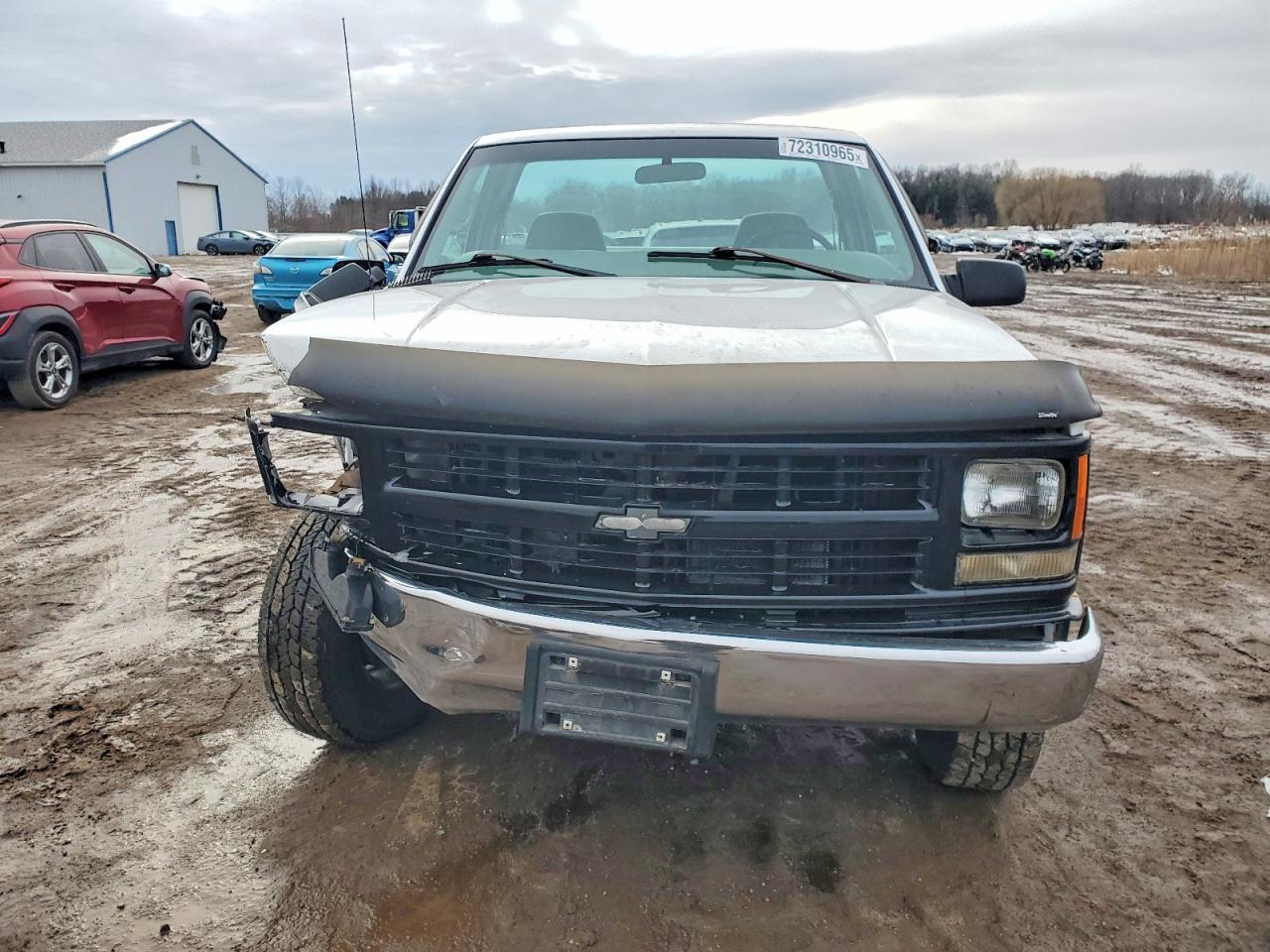 2000 Chevrolet Gmt-400 K2500 White vin: 1GCGK24J6YR142397