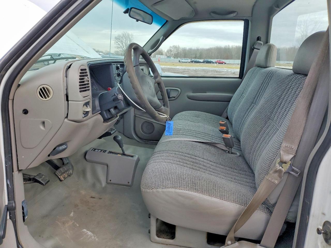 2000 Chevrolet Gmt-400 K2500 White vin: 1GCGK24J6YR142397
